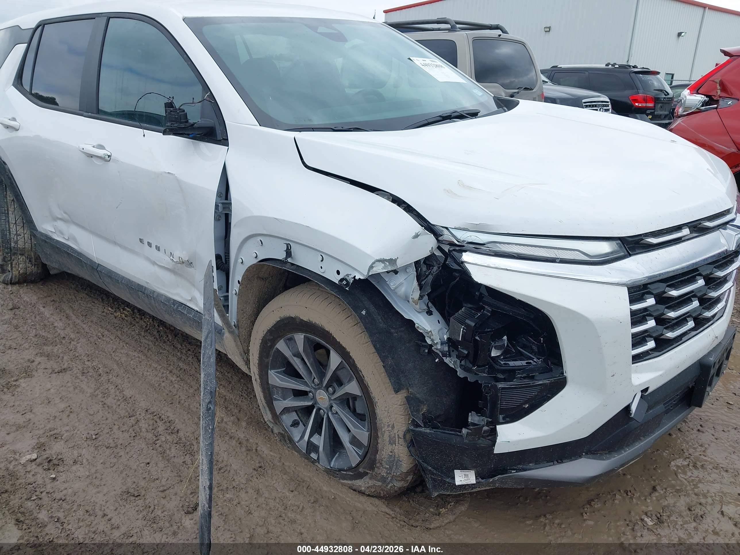 CHEVROLET EQUINOX image 6