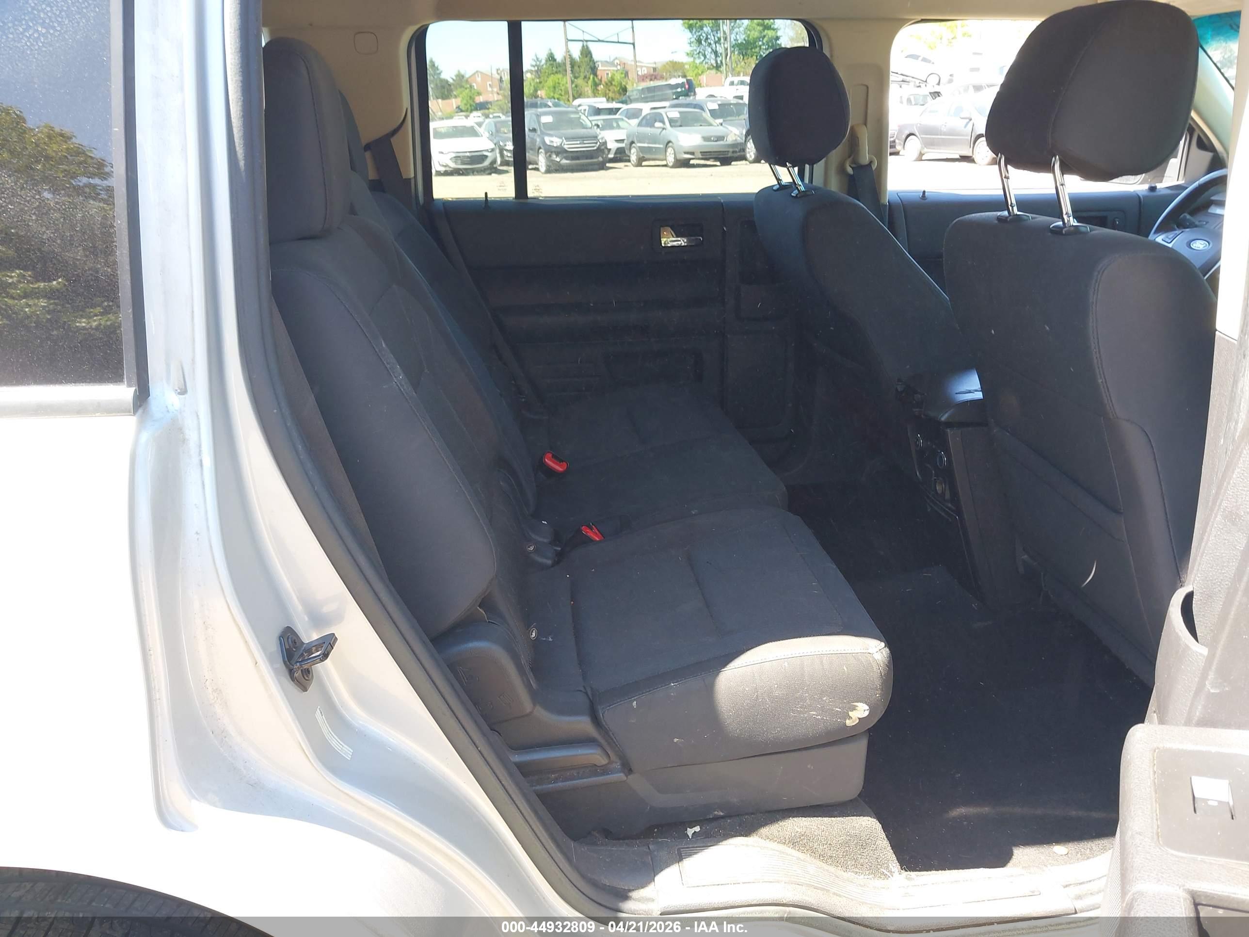 FORD FLEX image 8