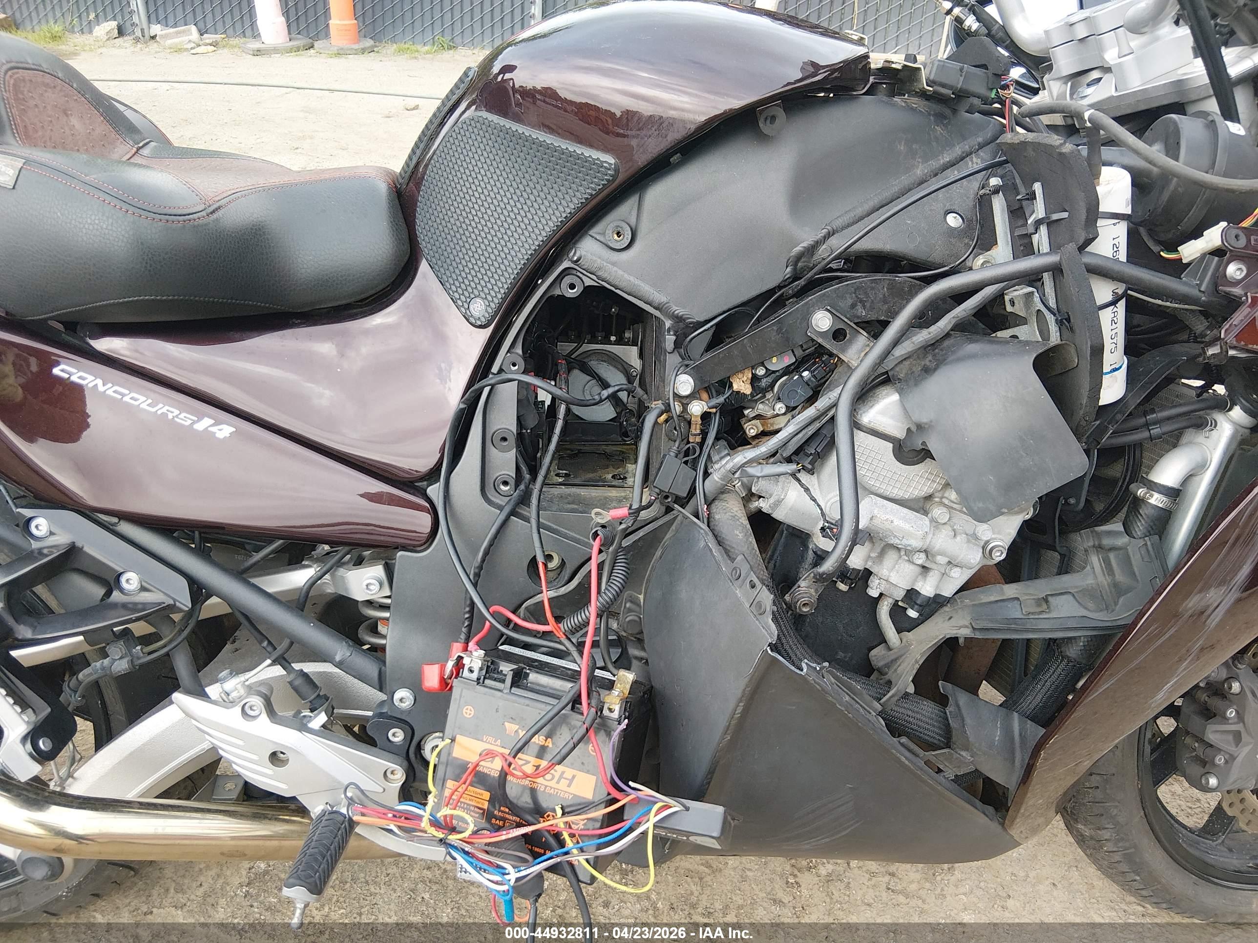 KAWASAKI ZG1400 image 8