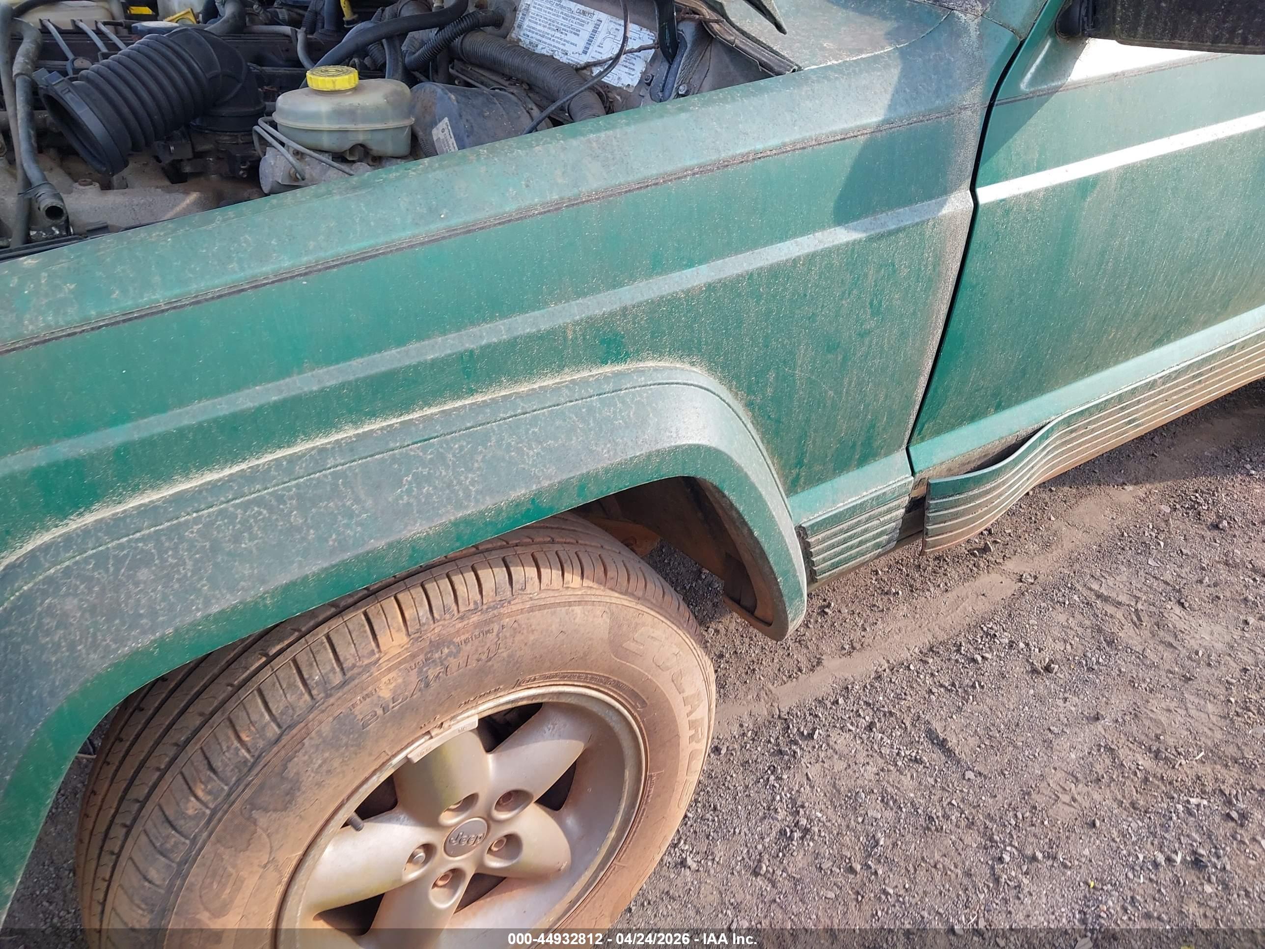 JEEP CHEROKEE image 6
