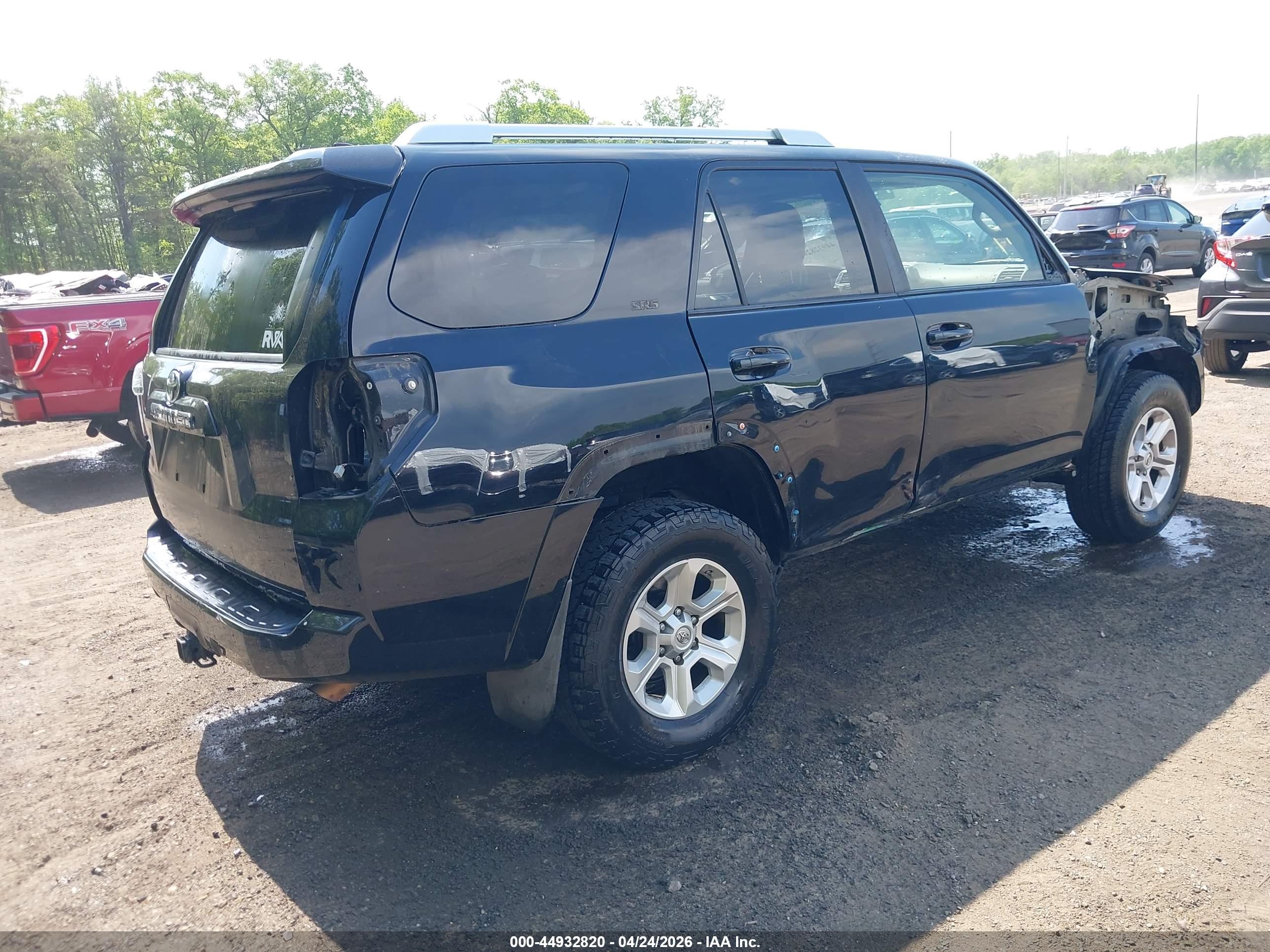 TOYOTA 4RUNNER image 4