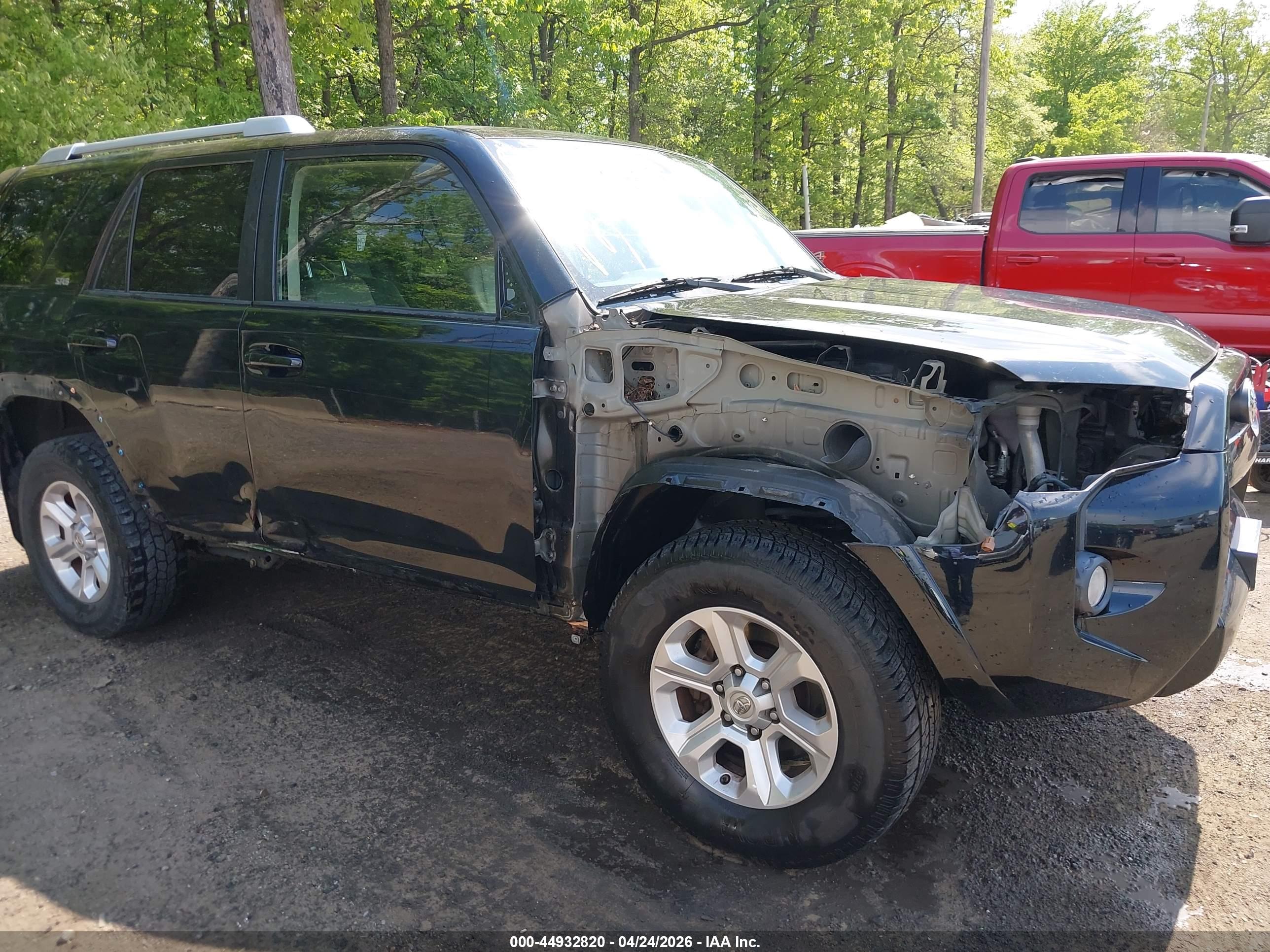 TOYOTA 4RUNNER image 6