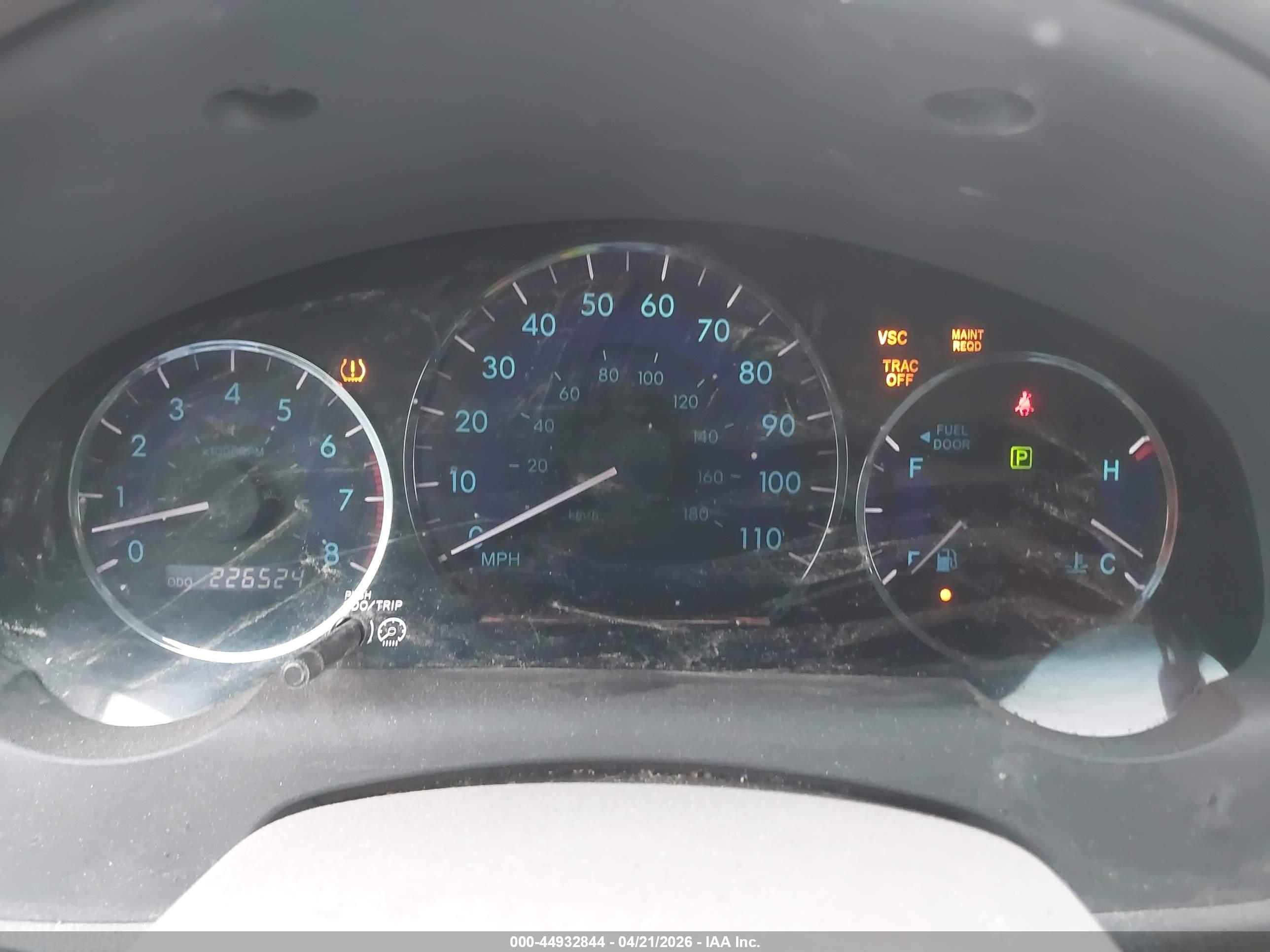 TOYOTA SIENNA image 7