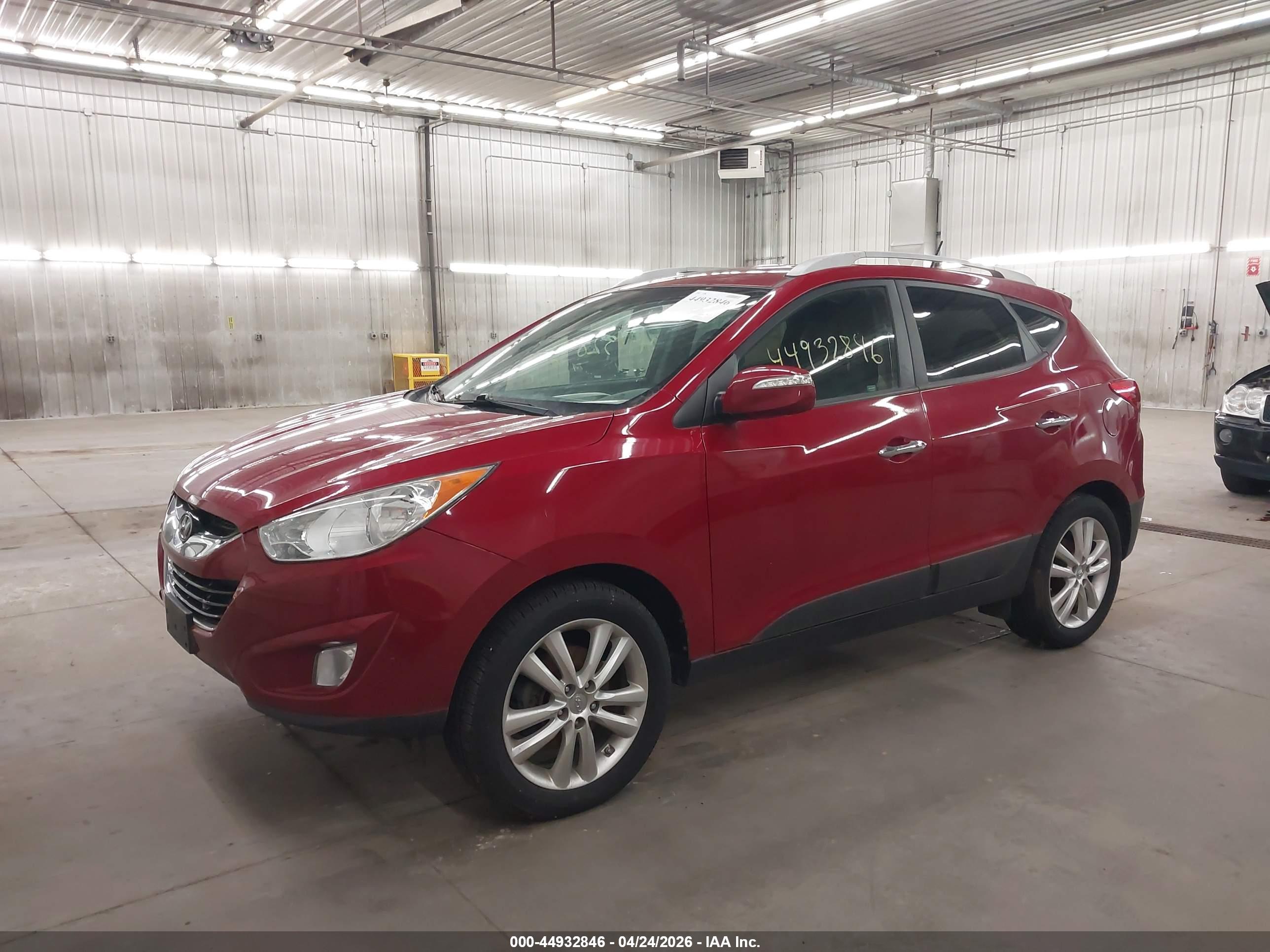 HYUNDAI TUCSON image 2