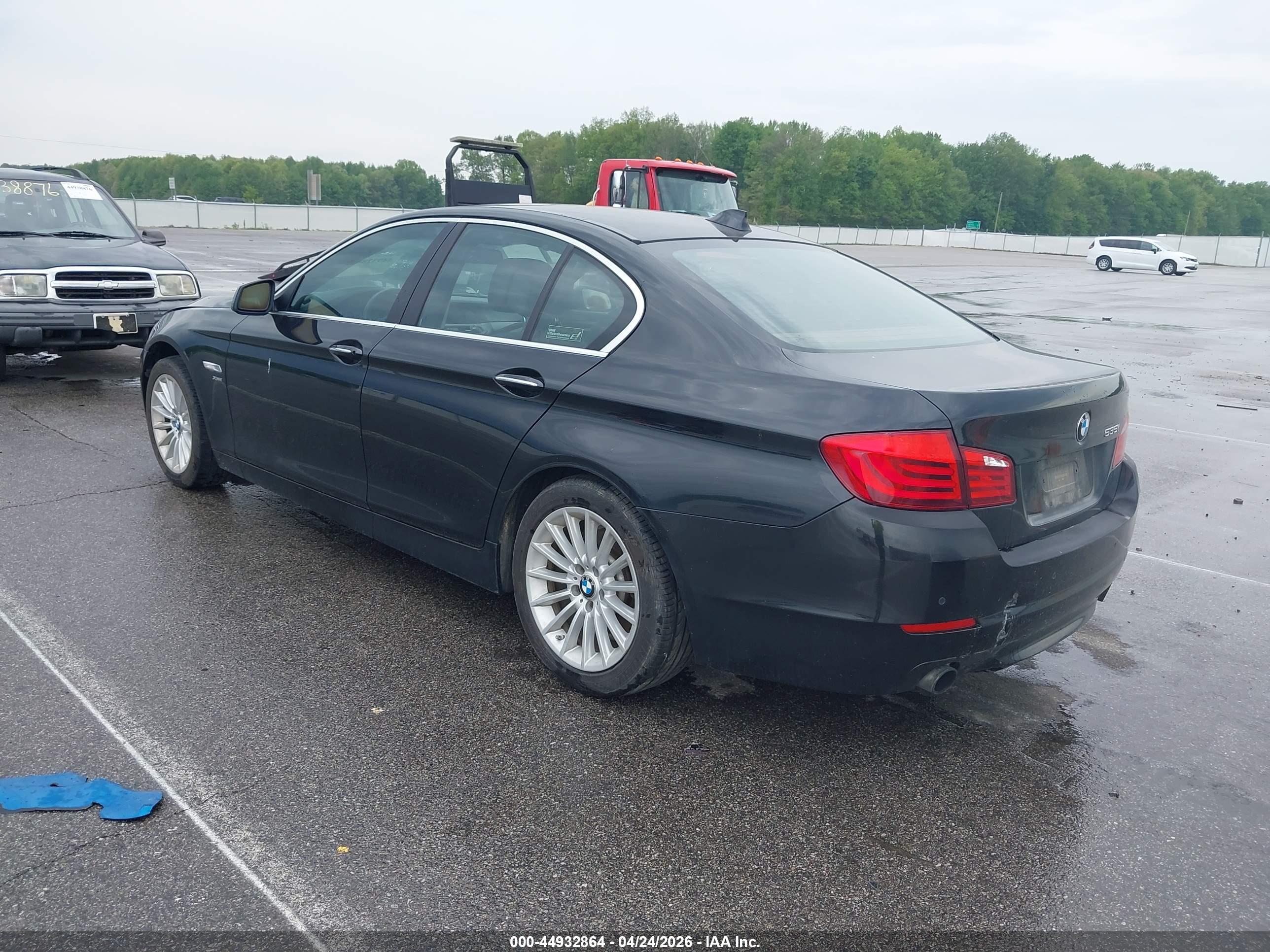 BMW 535I image 3