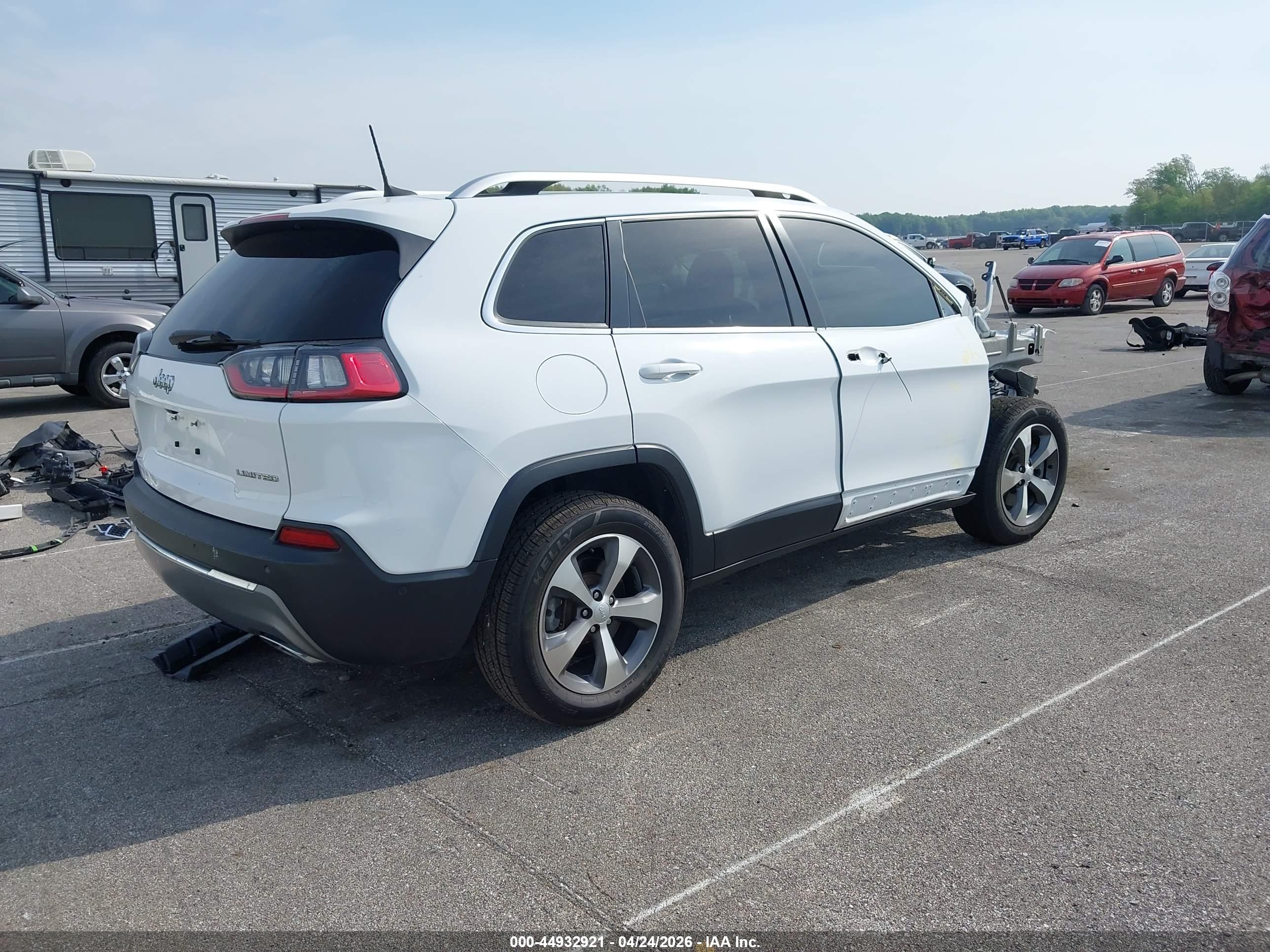 JEEP CHEROKEE image 4