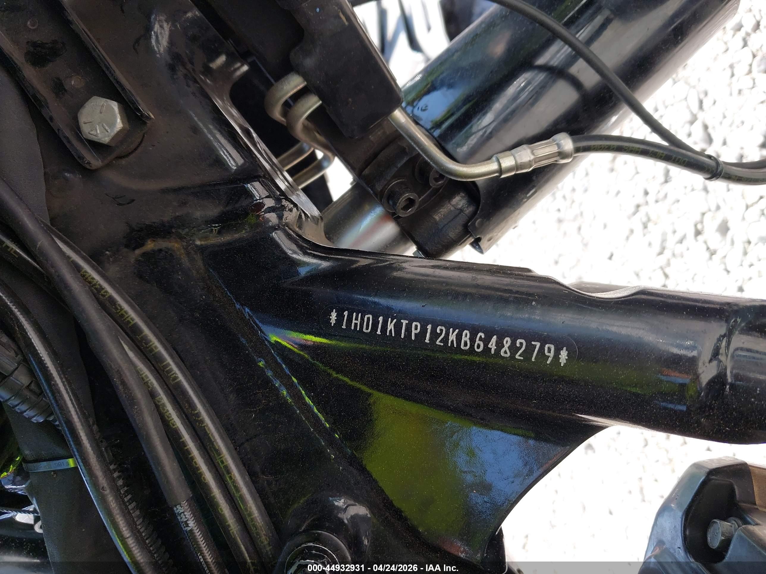 HARLEY-DAVIDSON FLTRXS image 10
