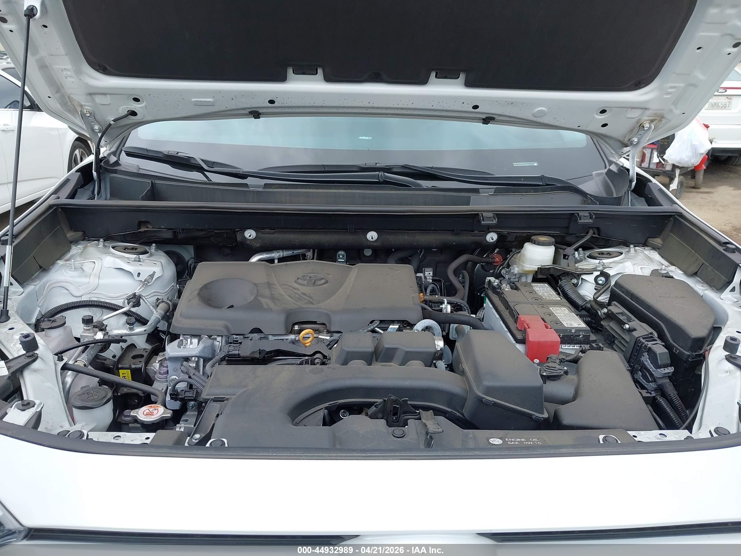 TOYOTA RAV4 image 10