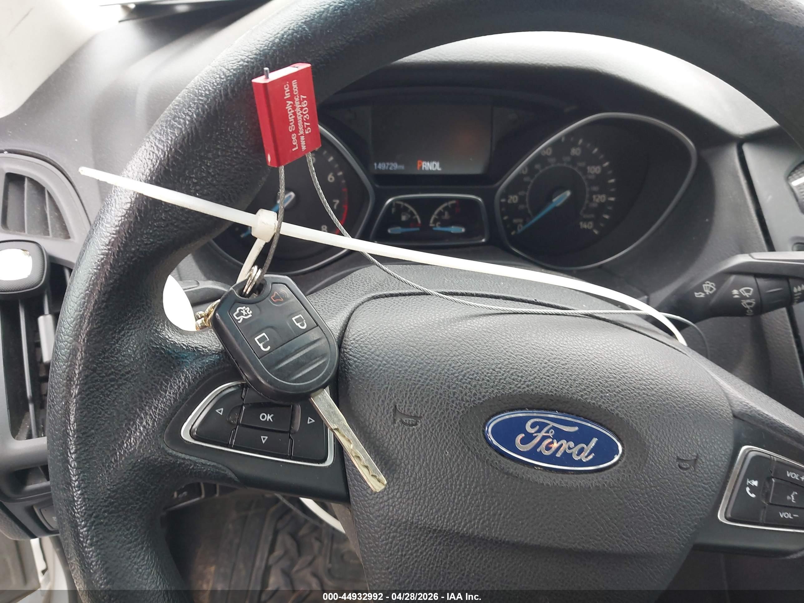 FORD FOCUS image 11