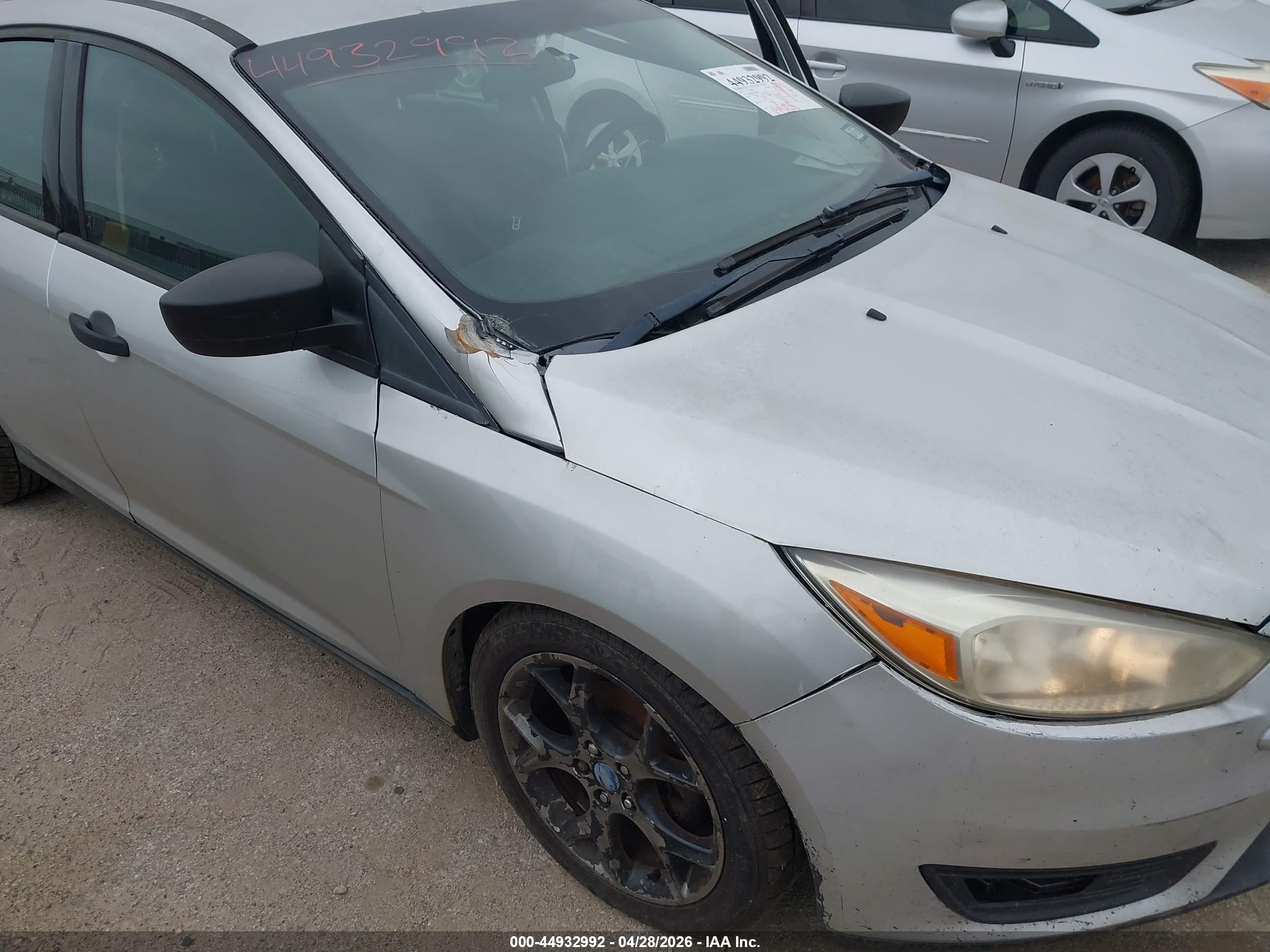 FORD FOCUS image 6