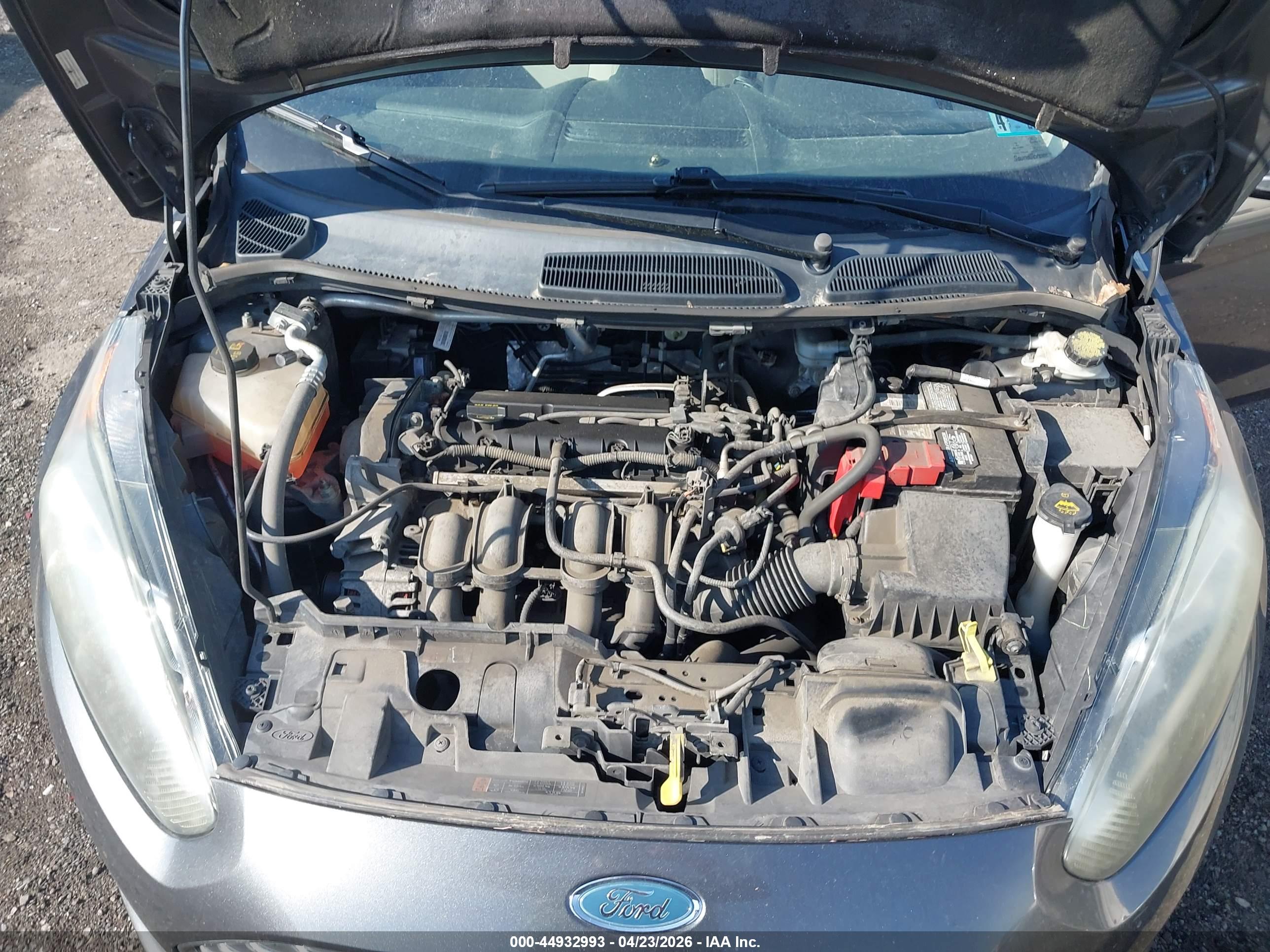 FORD FIESTA image 10