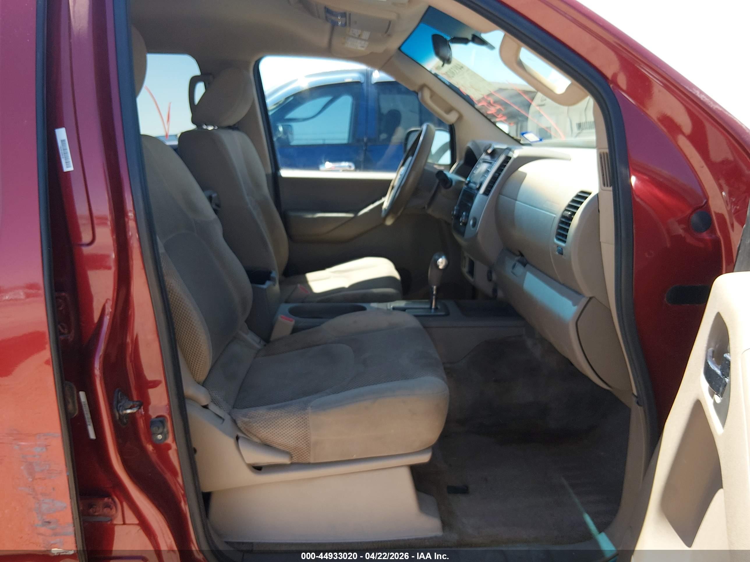 NISSAN FRONTIER image 5