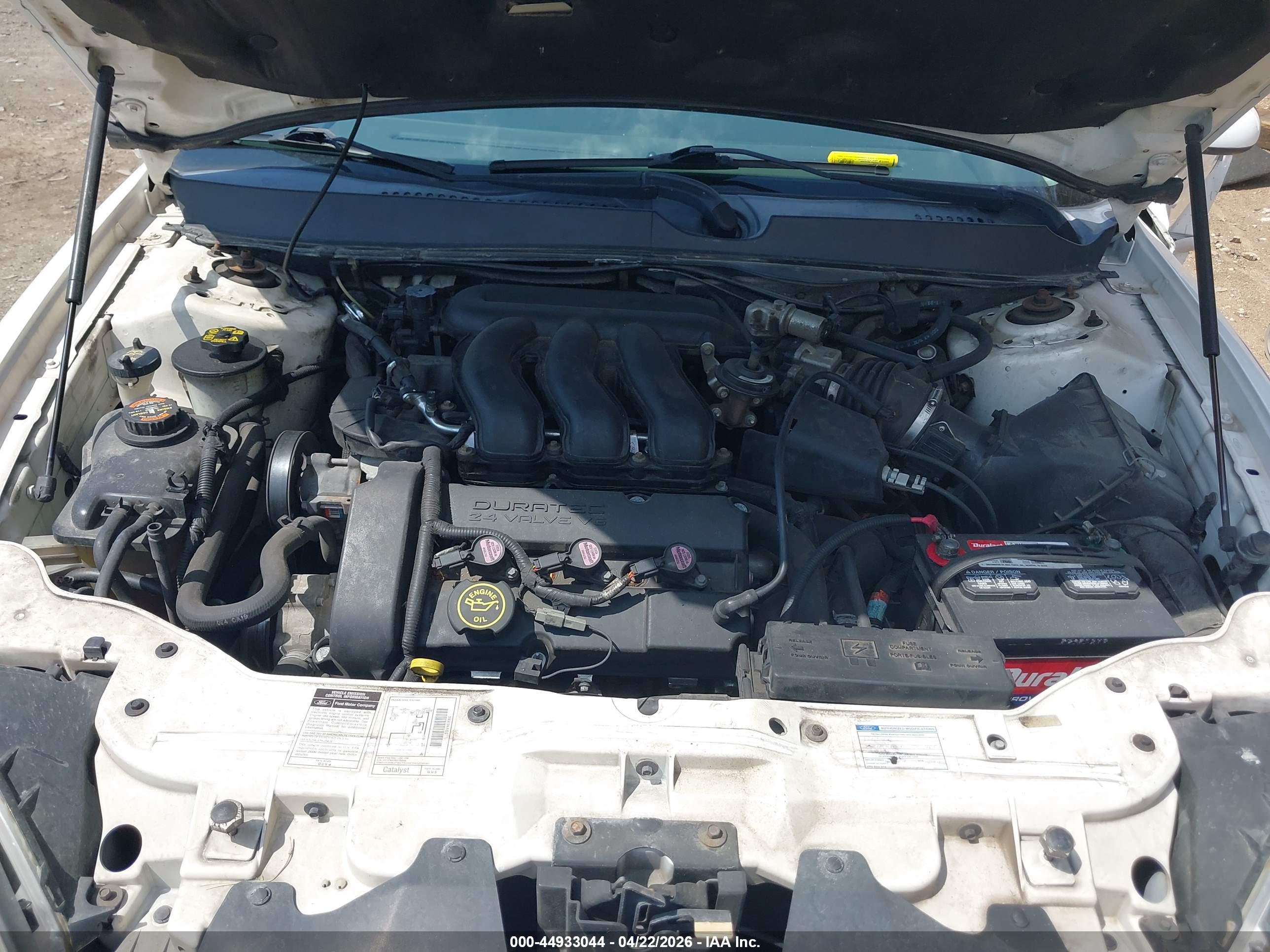 FORD TAURUS image 10