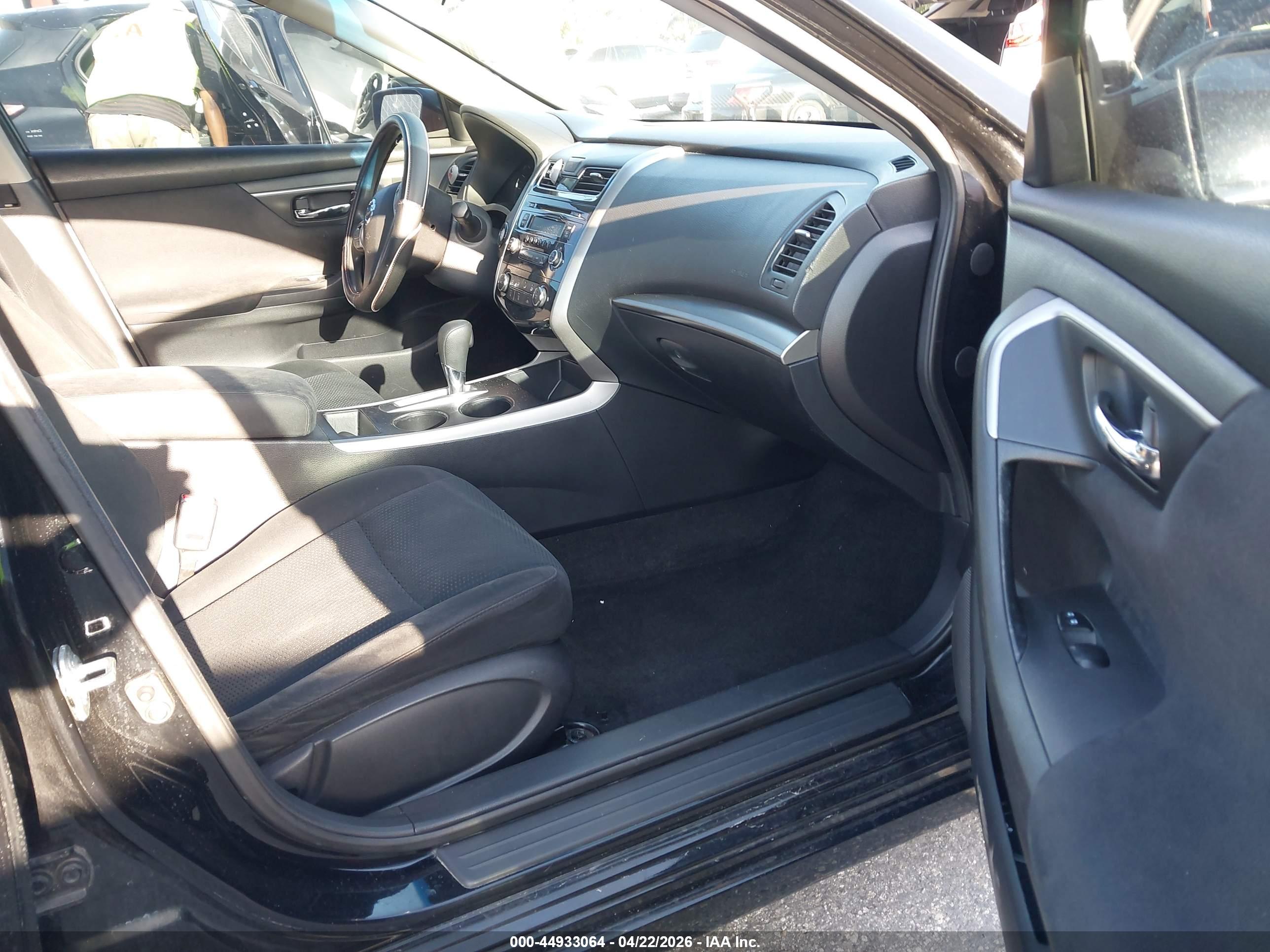 NISSAN ALTIMA image 5