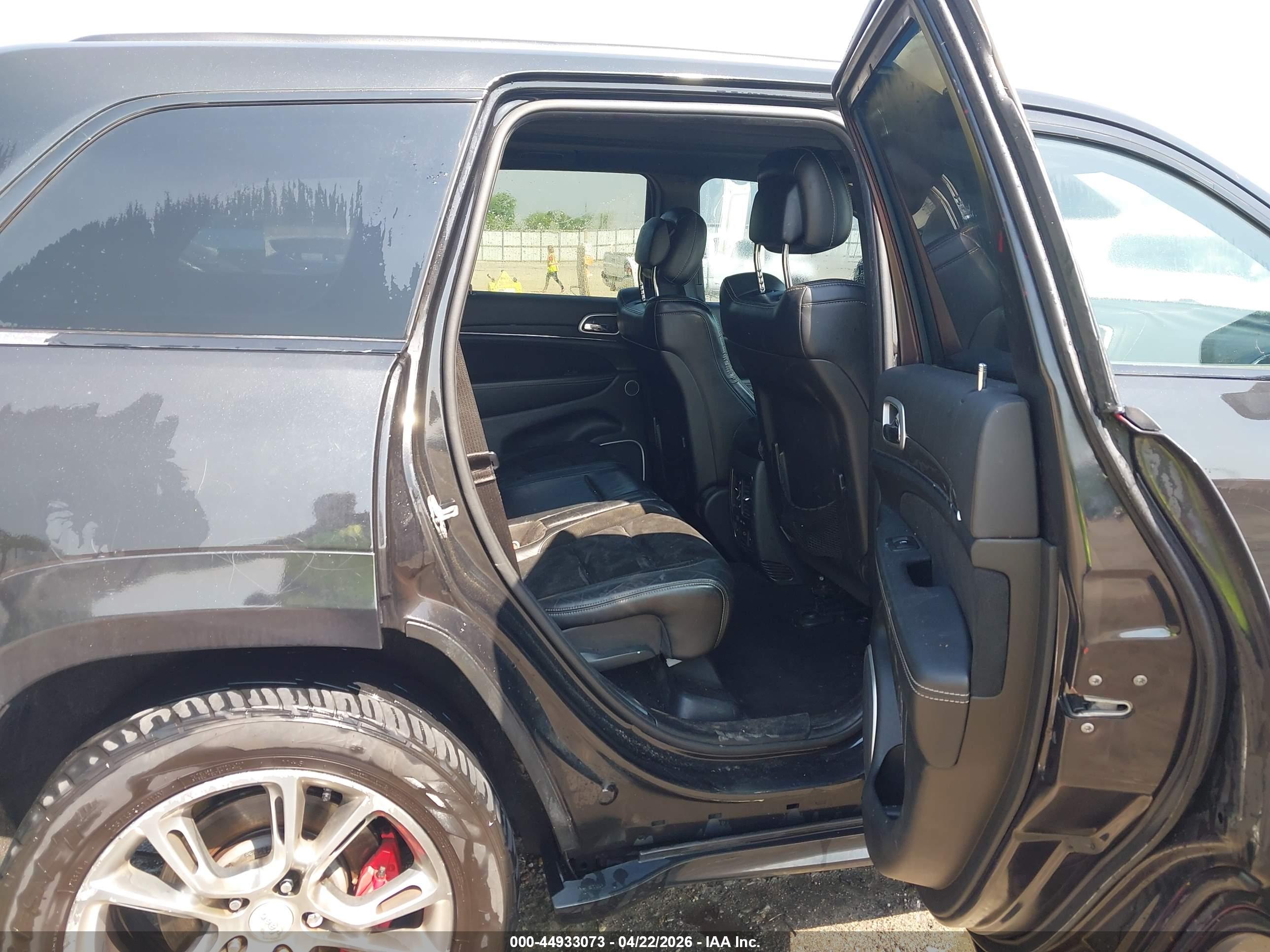 JEEP GRAND image 8