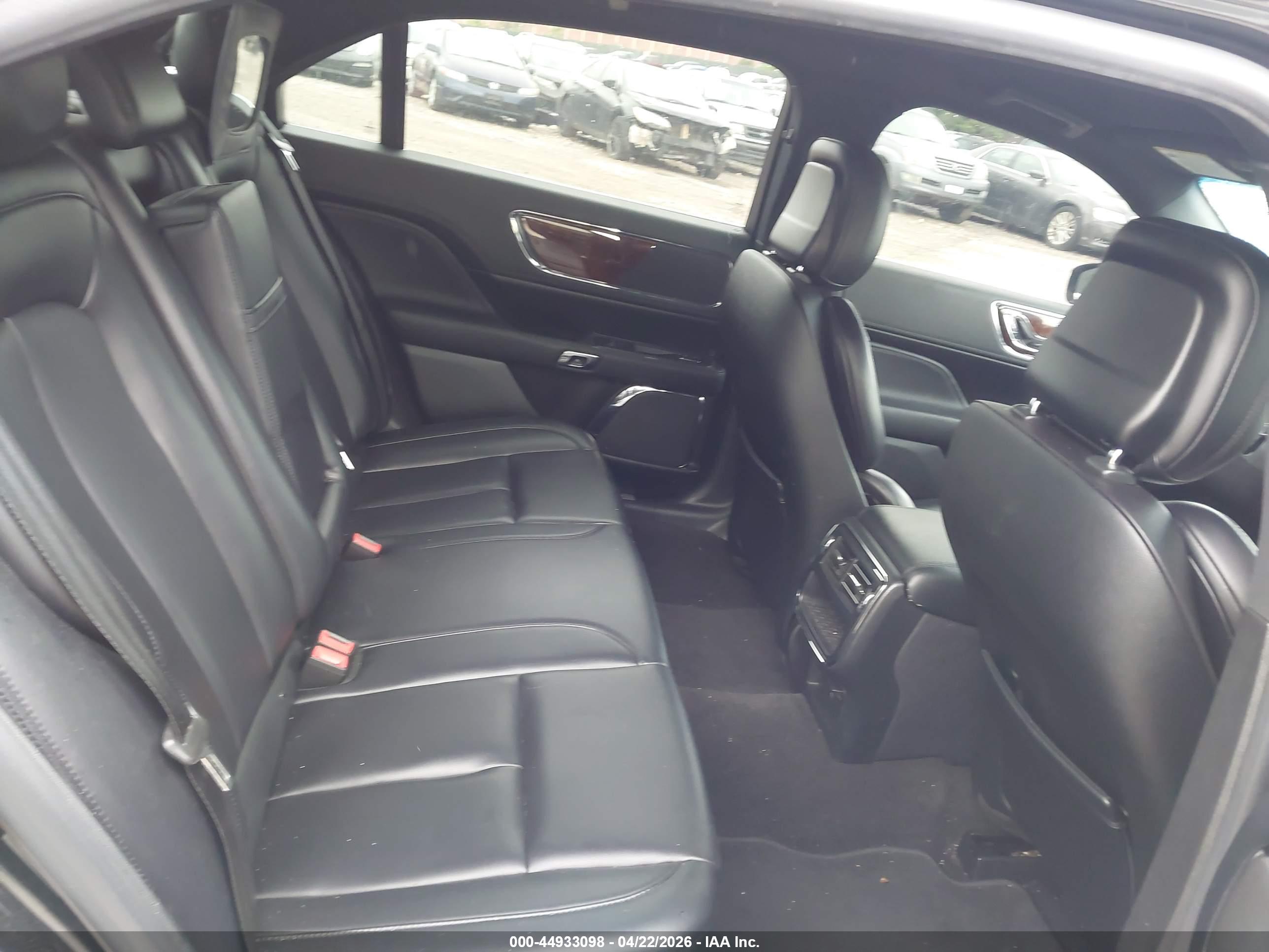 LINCOLN CONTINENTAL image 8