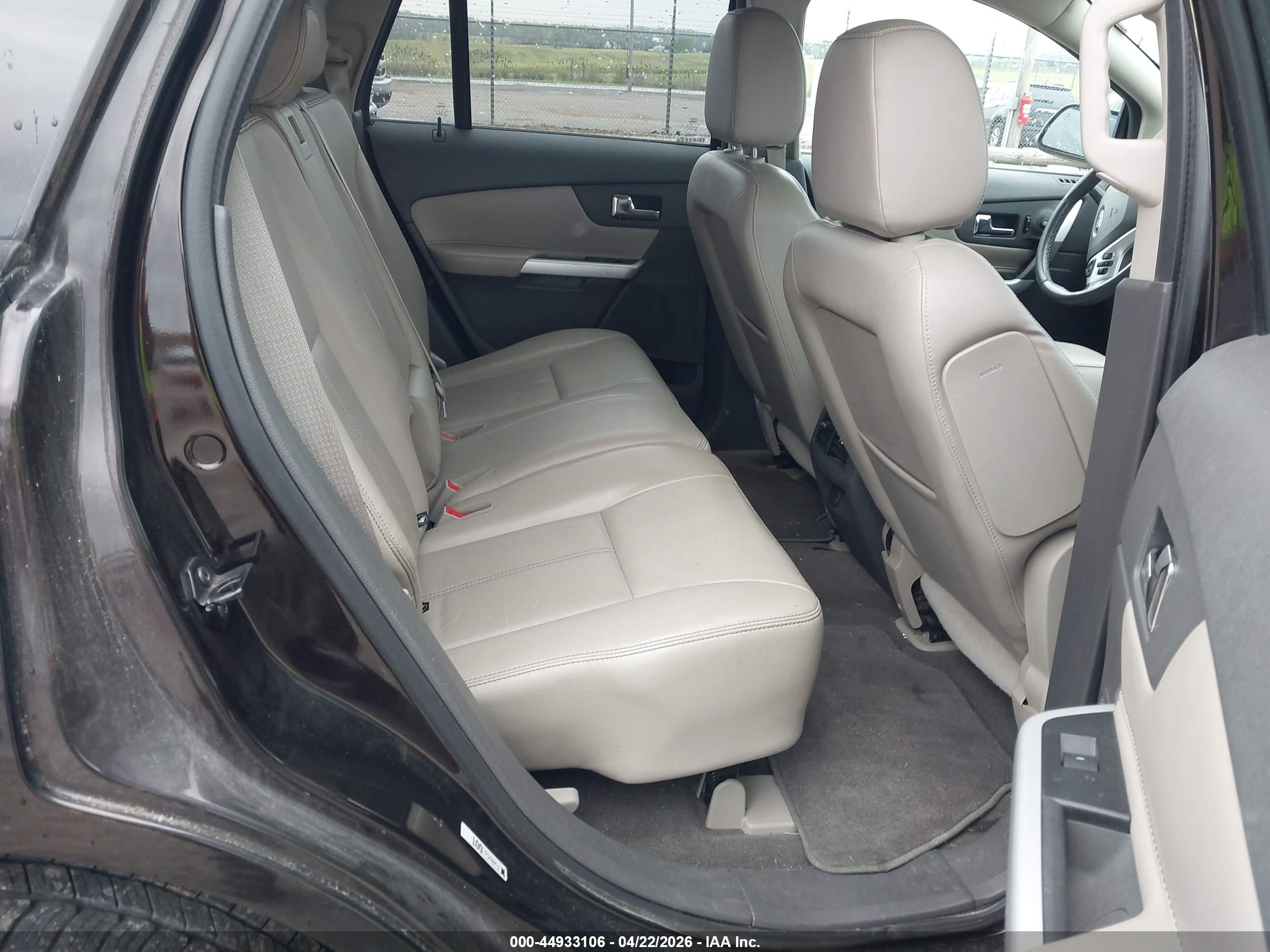 FORD EDGE image 8