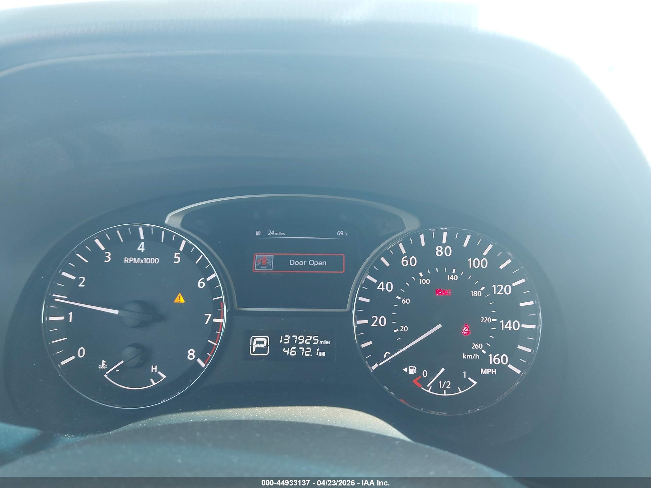 NISSAN PATHFINDER image 7