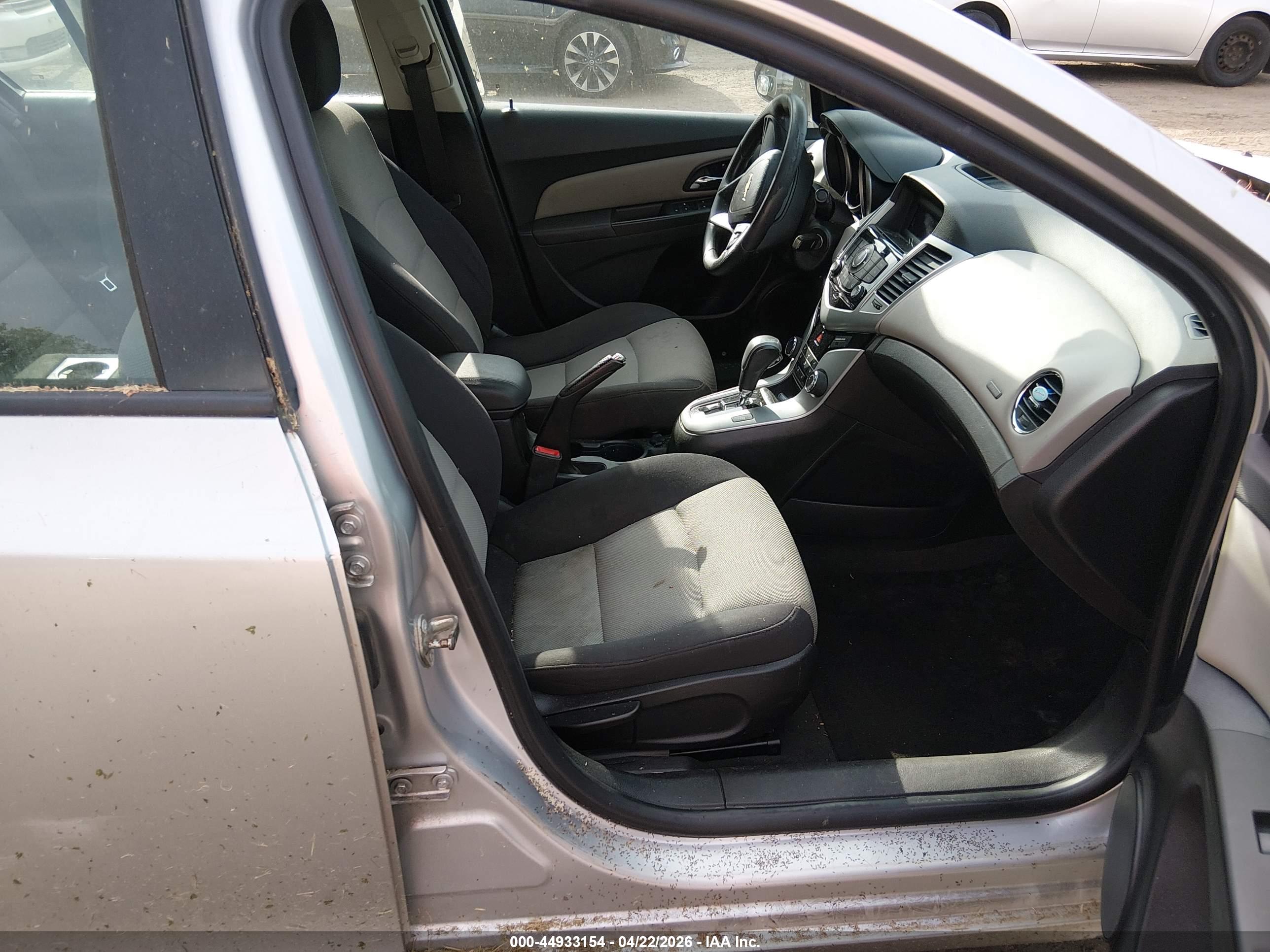 CHEVROLET CRUZE image 5