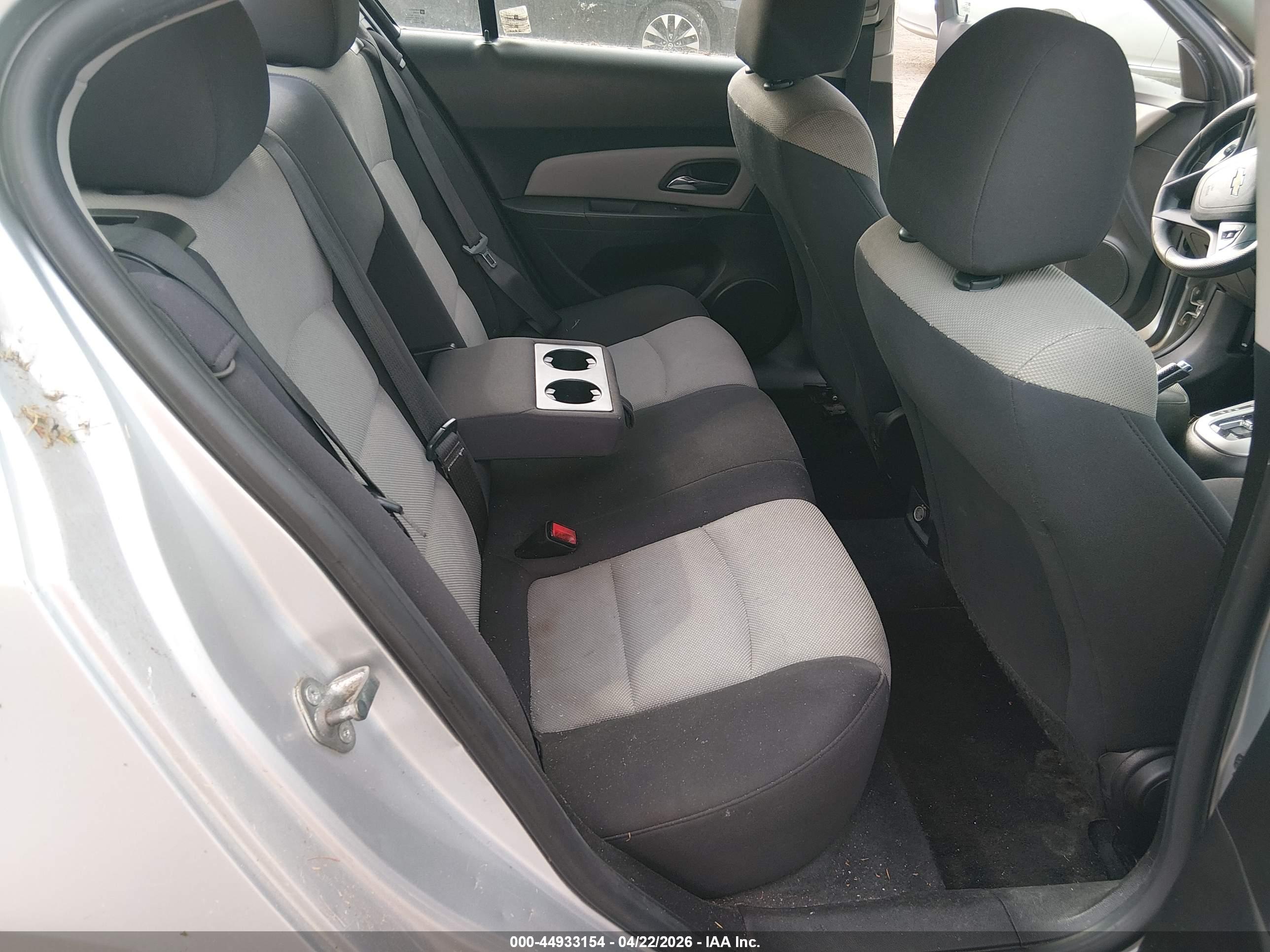 CHEVROLET CRUZE image 8