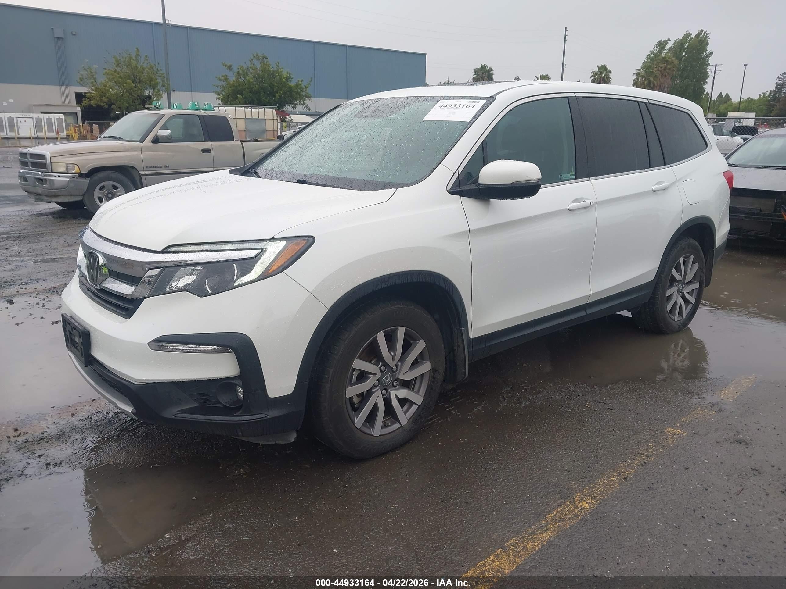 HONDA PILOT image 2