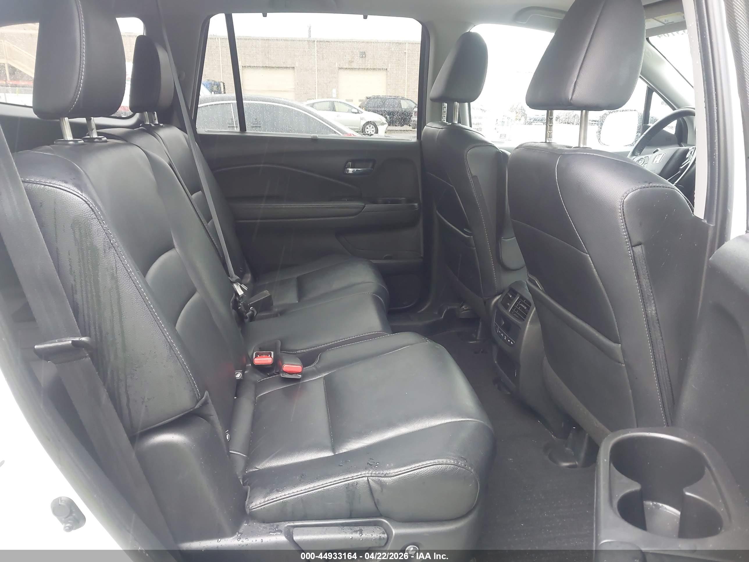 HONDA PILOT image 8
