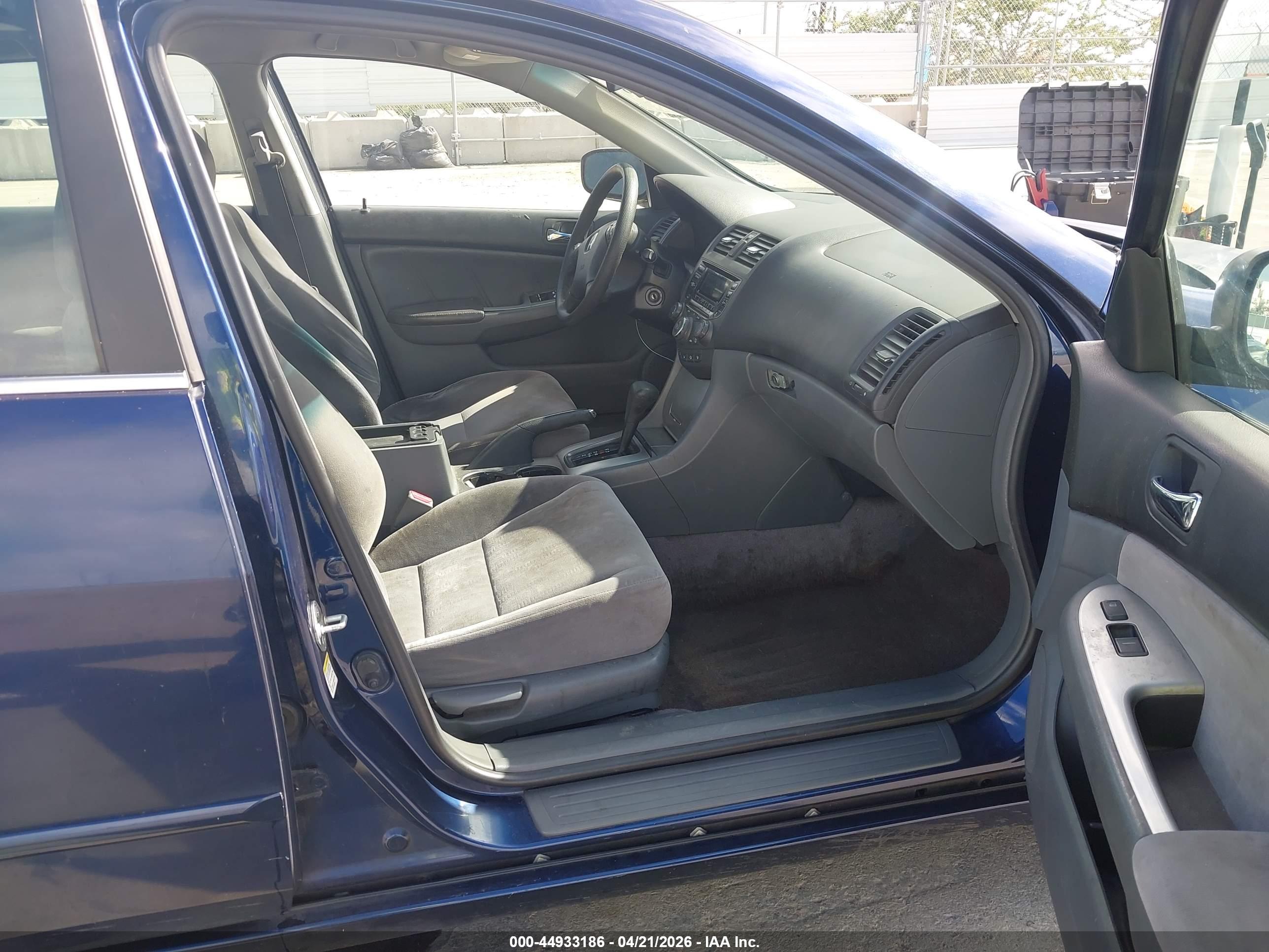 HONDA ACCORD image 5