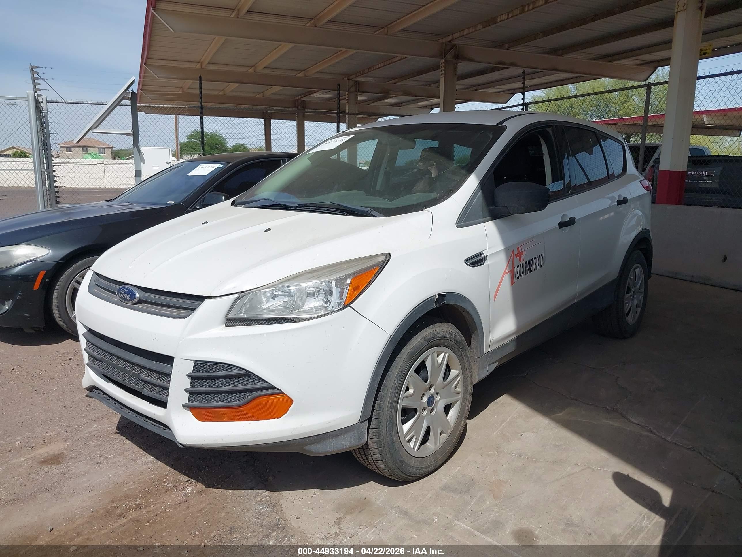 FORD ESCAPE image 2