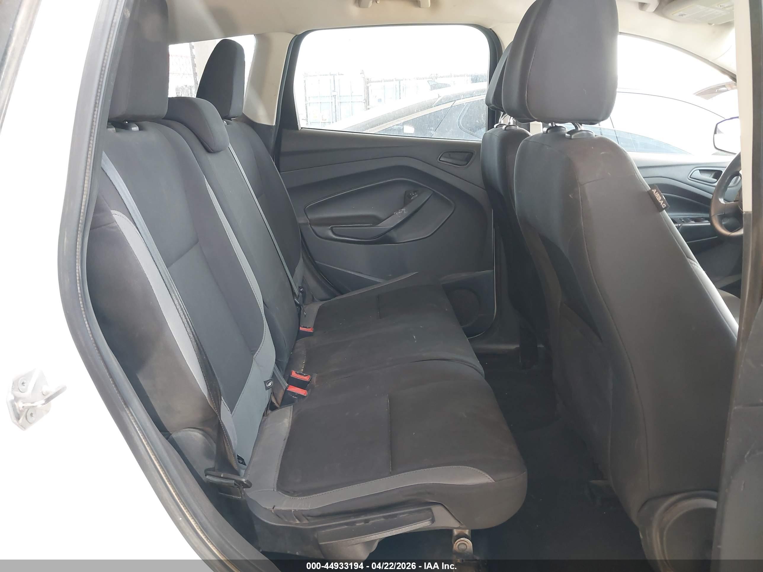 FORD ESCAPE image 8