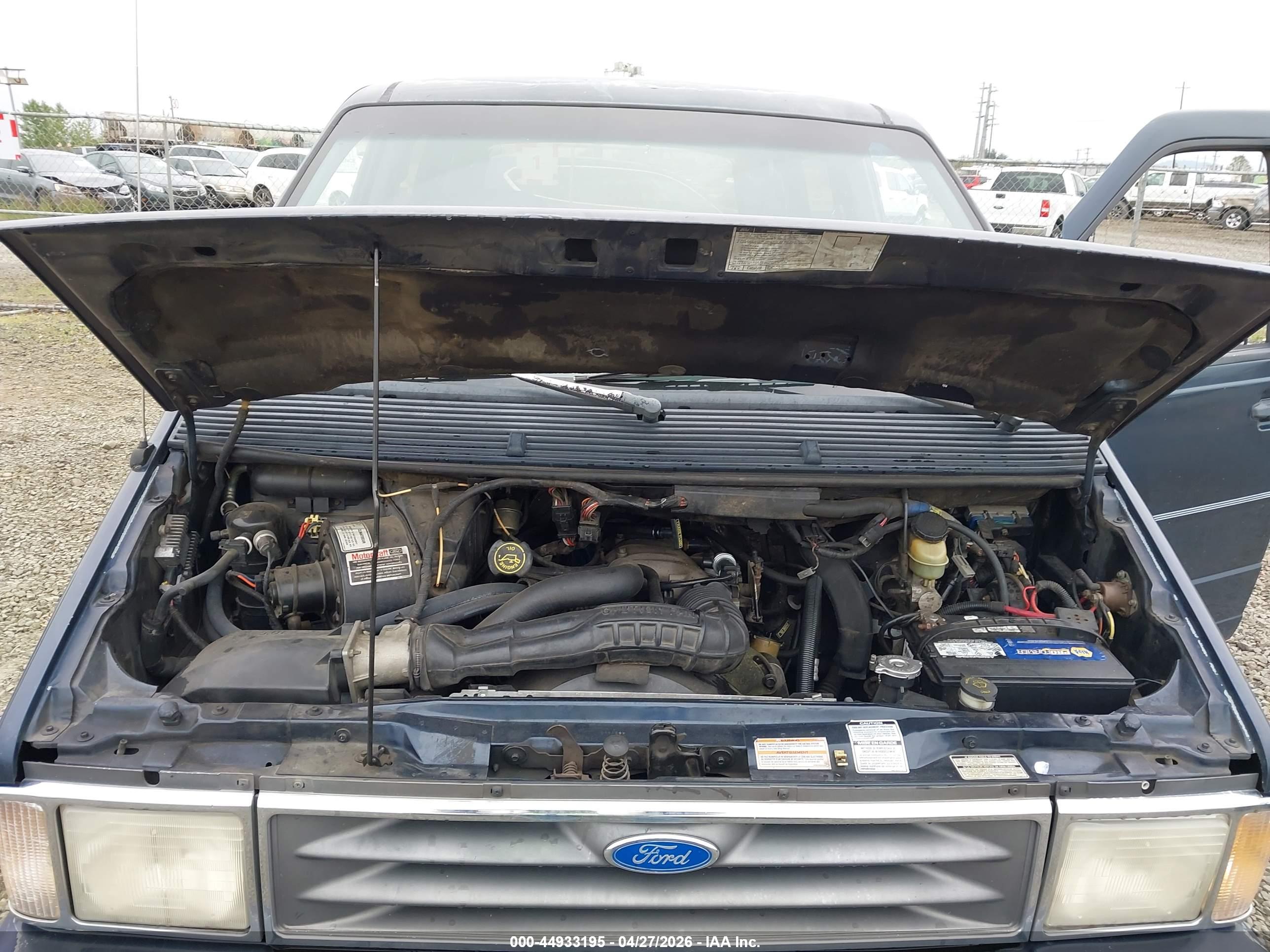FORD AEROSTAR image 10