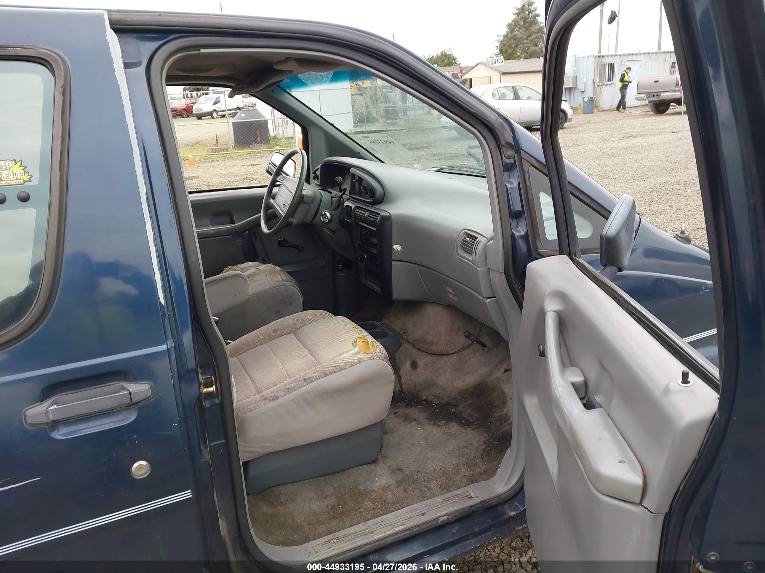 FORD AEROSTAR image 5