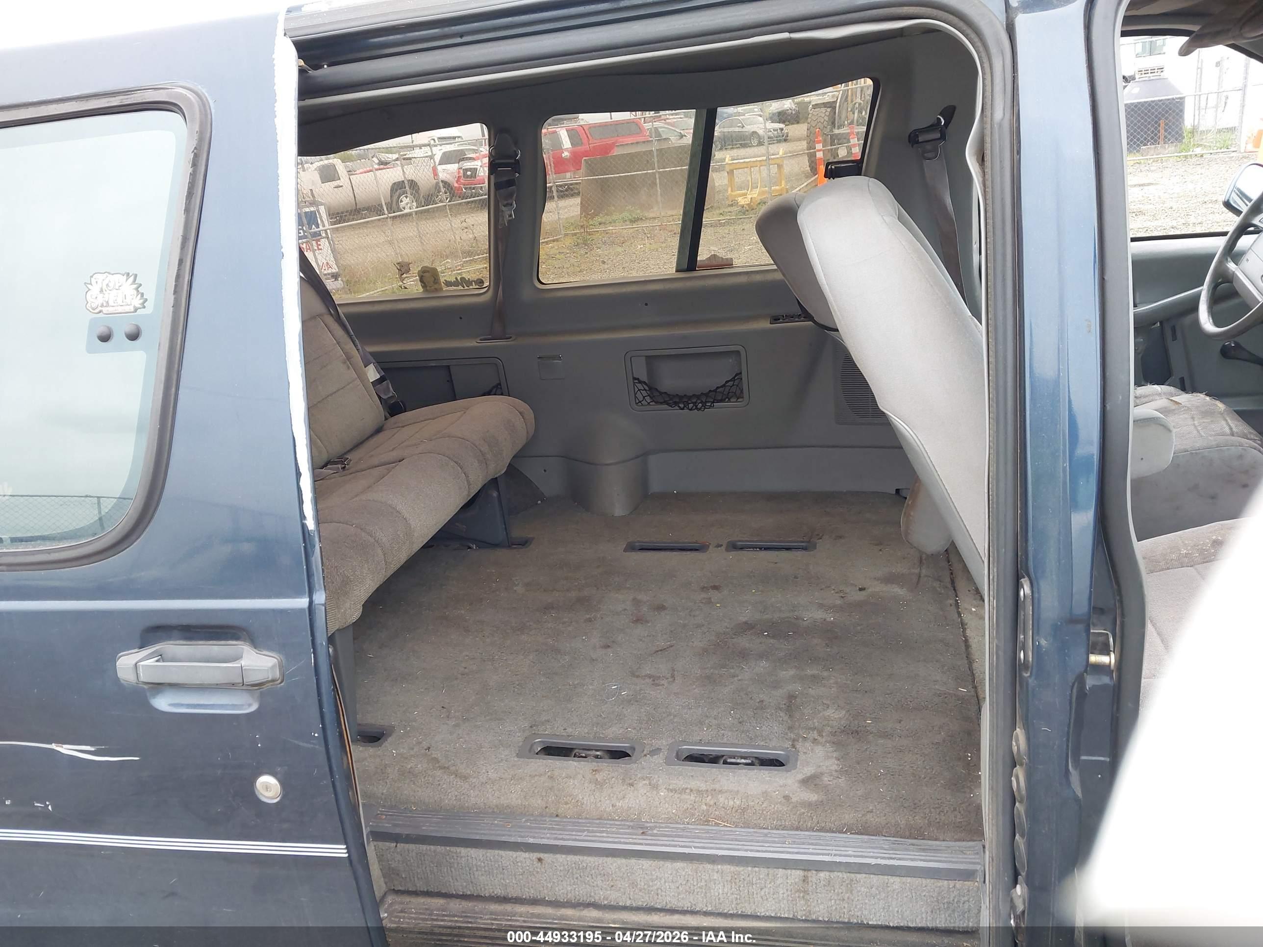 FORD AEROSTAR image 8