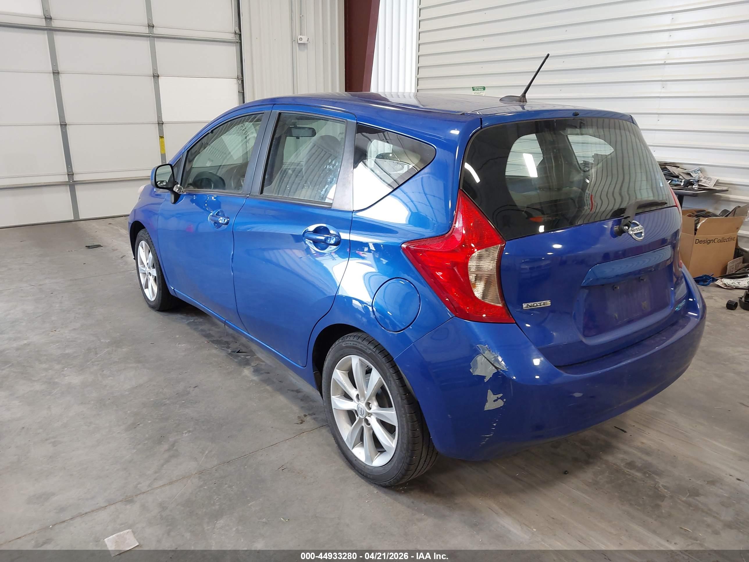 NISSAN VERSA image 3
