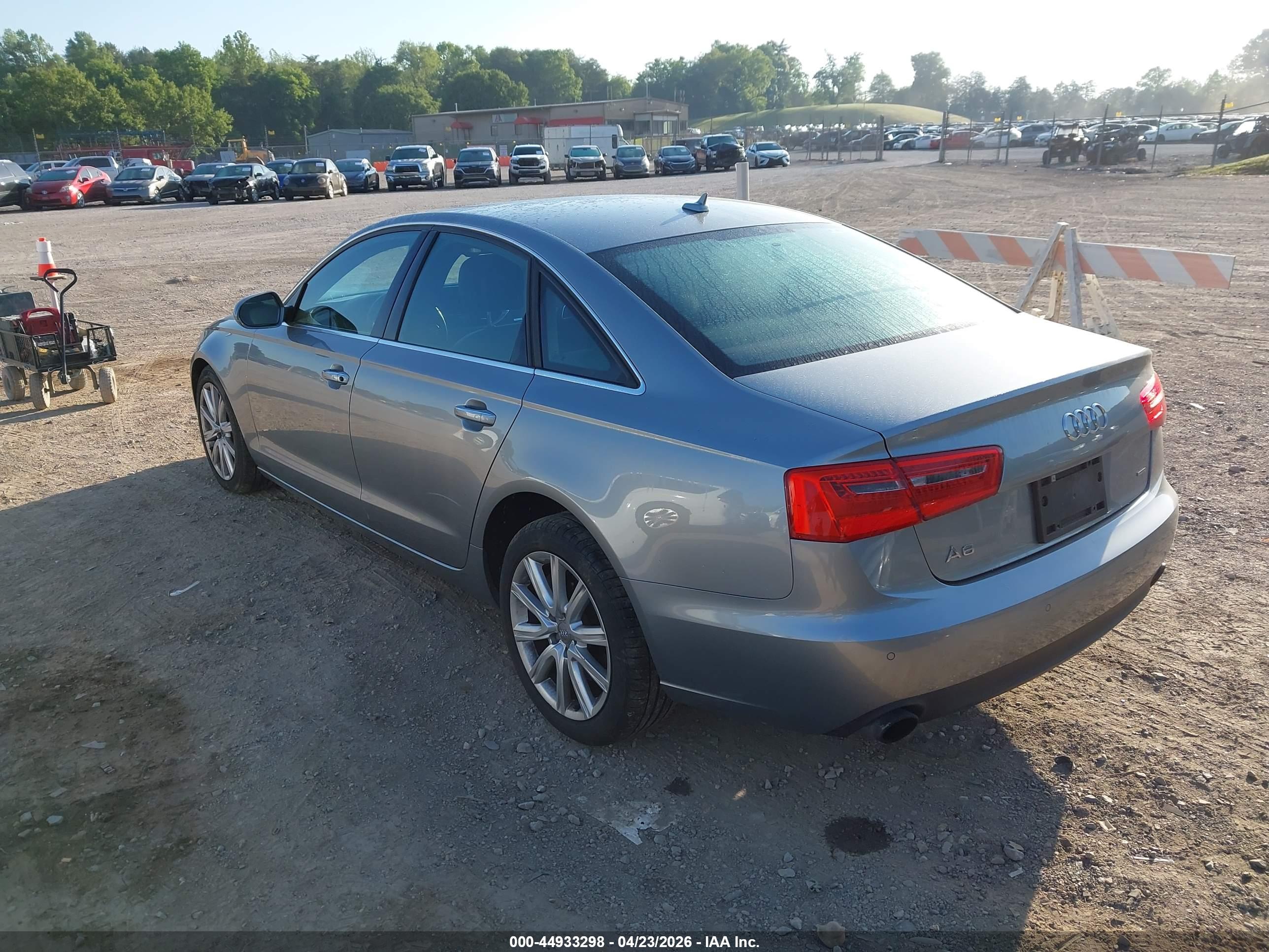 AUDI A6 image 3