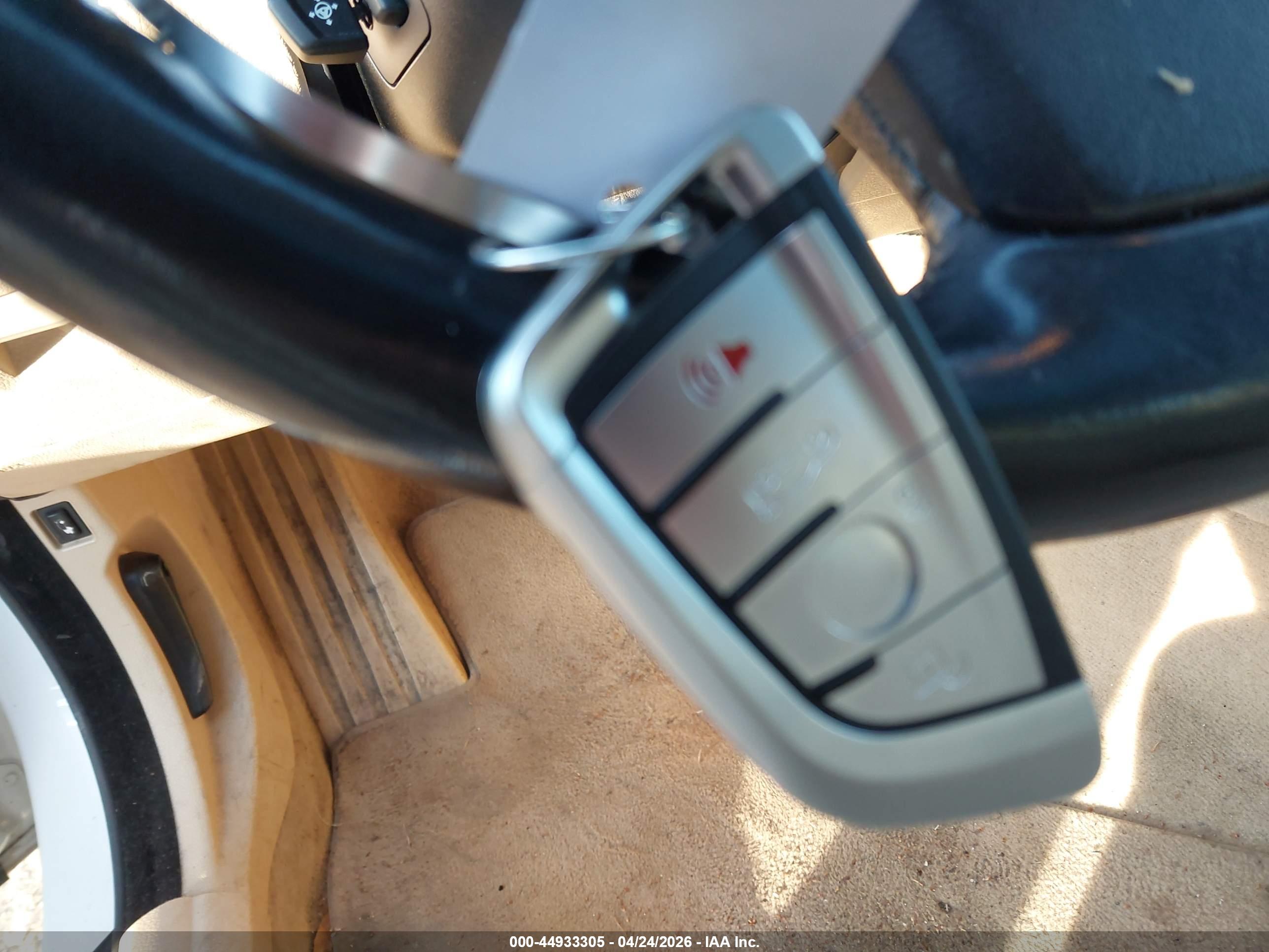 BMW 528I image 11