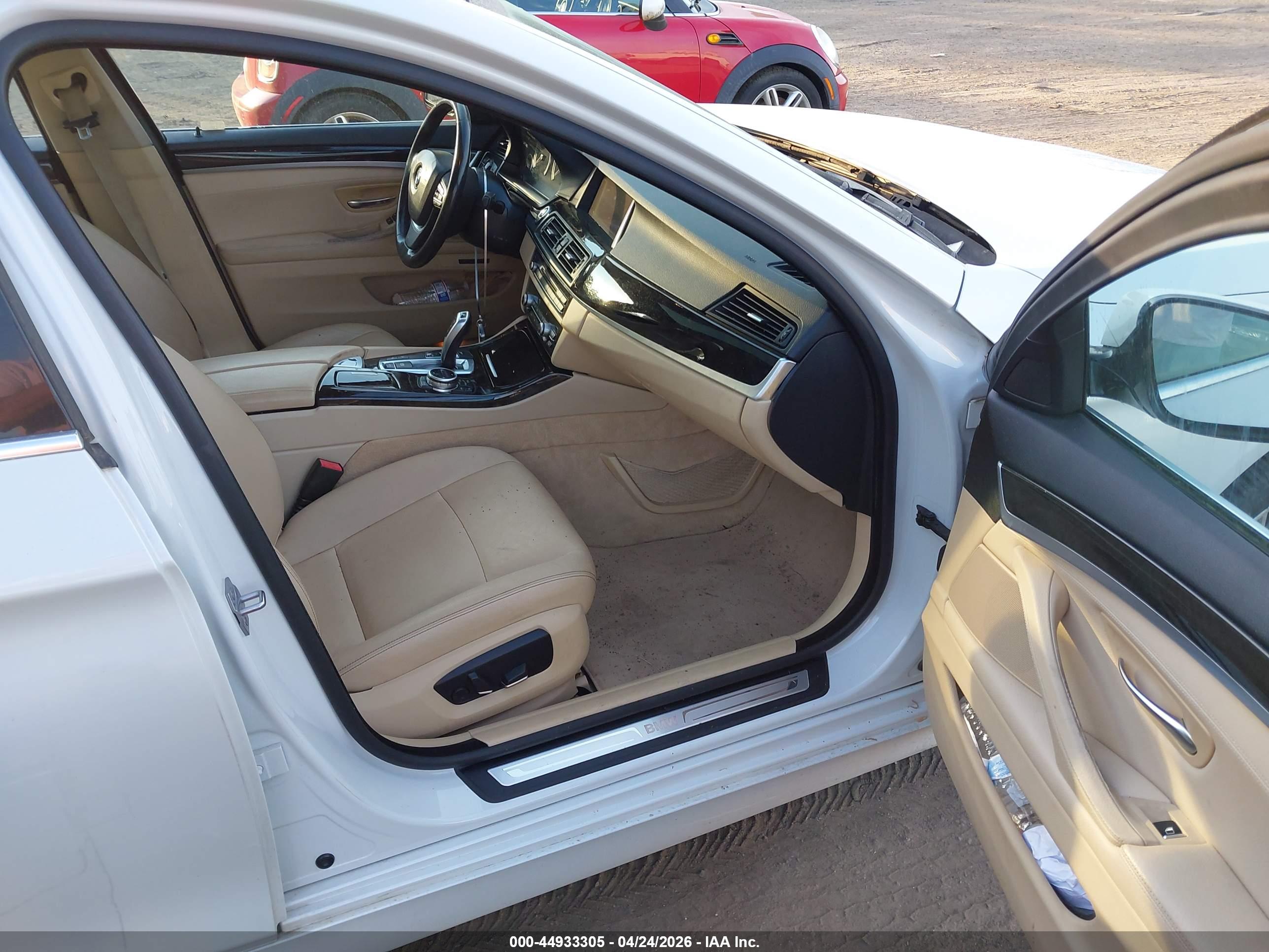 BMW 528I image 5
