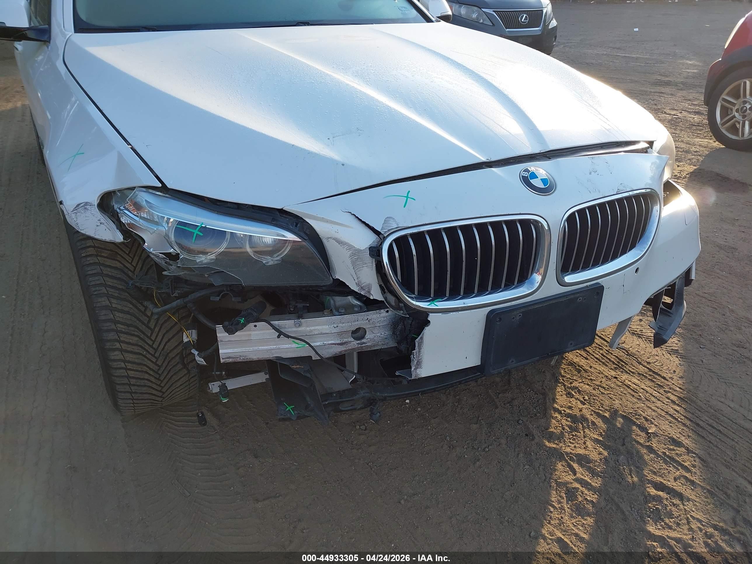 BMW 528I image 6