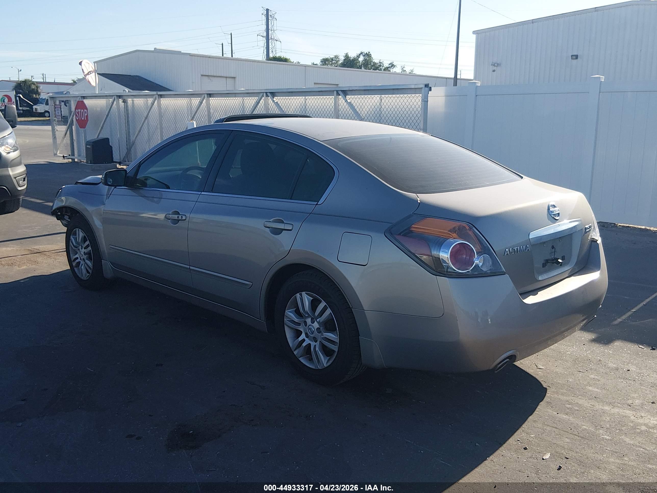 NISSAN ALTIMA image 3