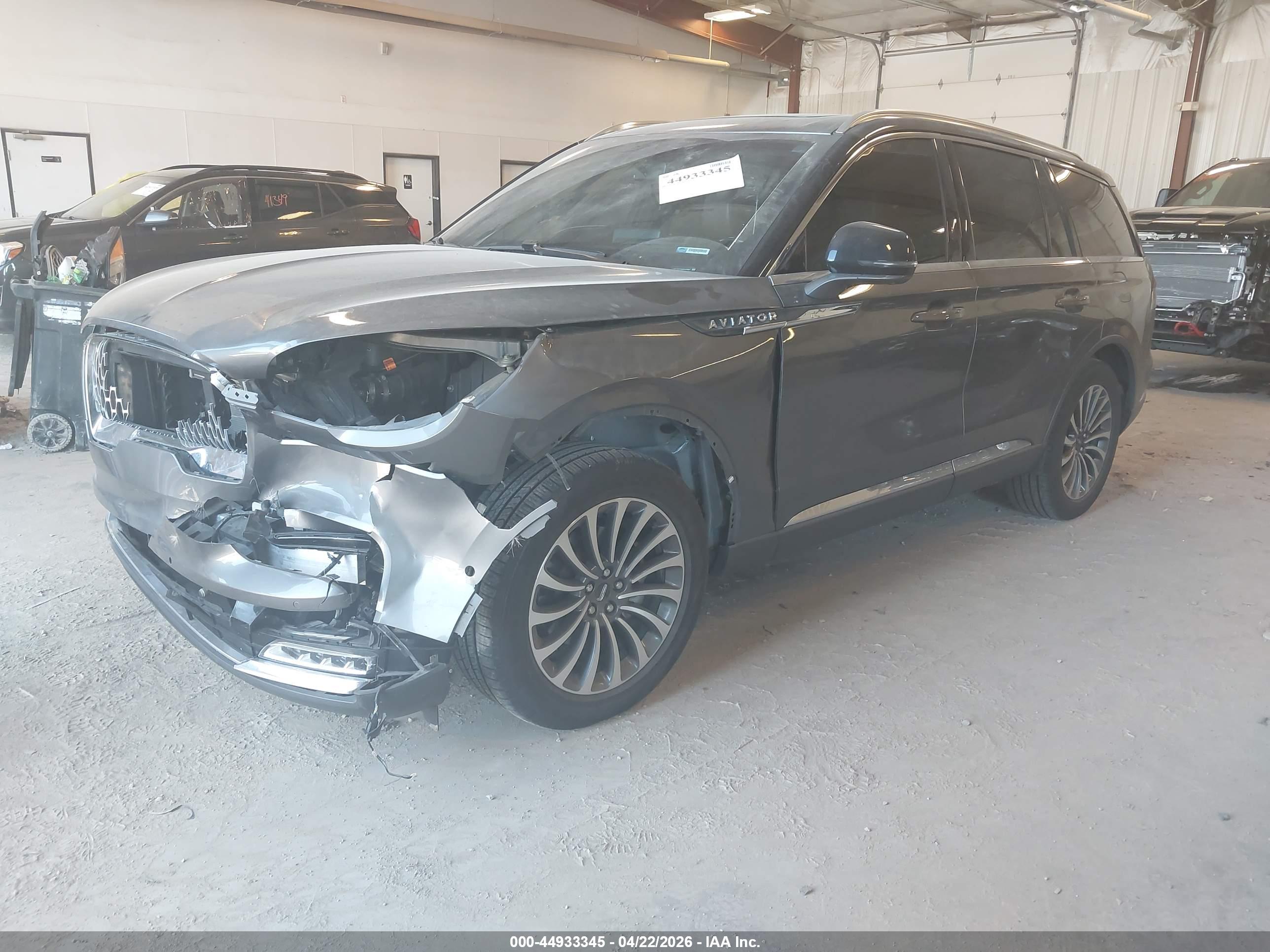 LINCOLN AVIATOR image 2