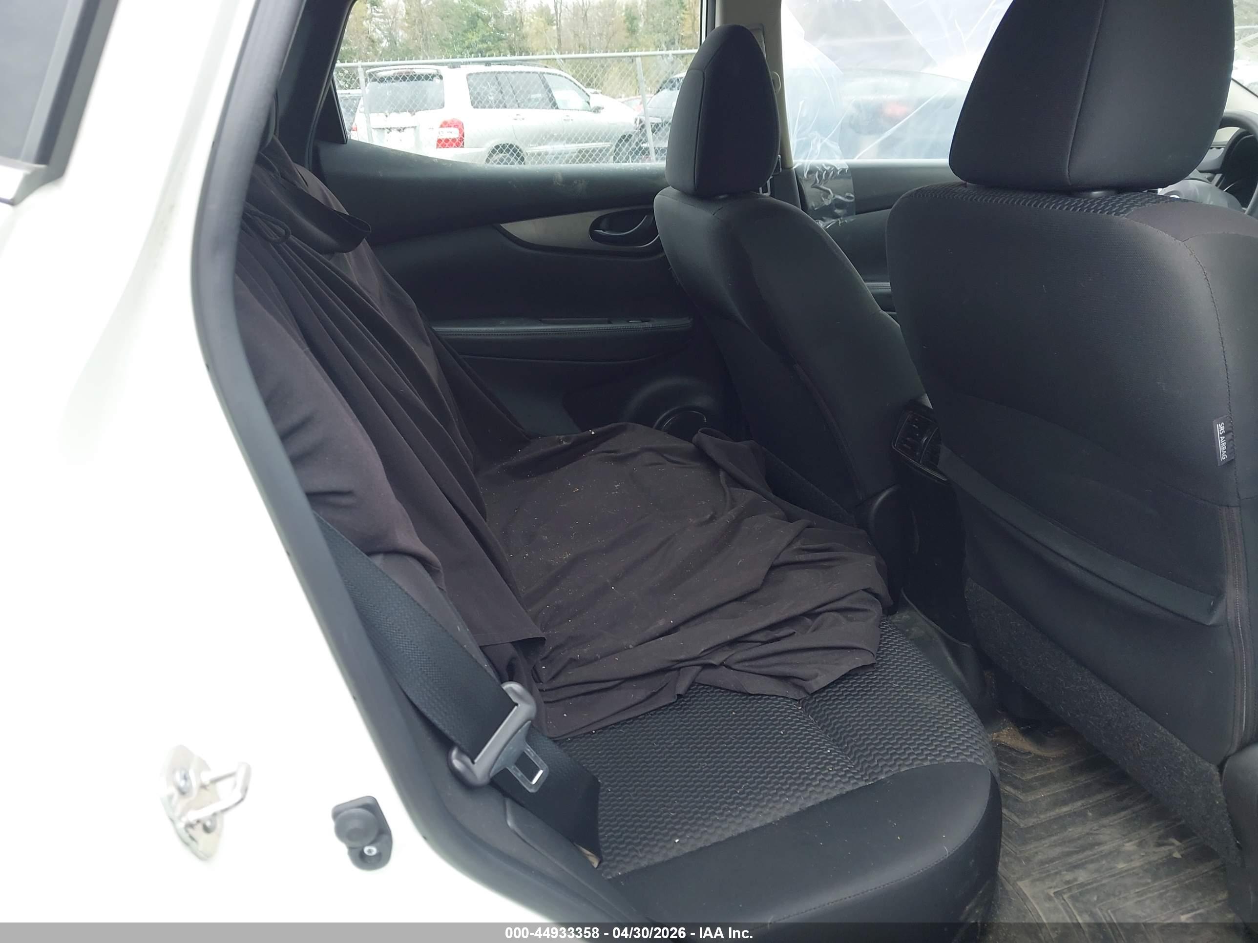 NISSAN ROGUE image 8