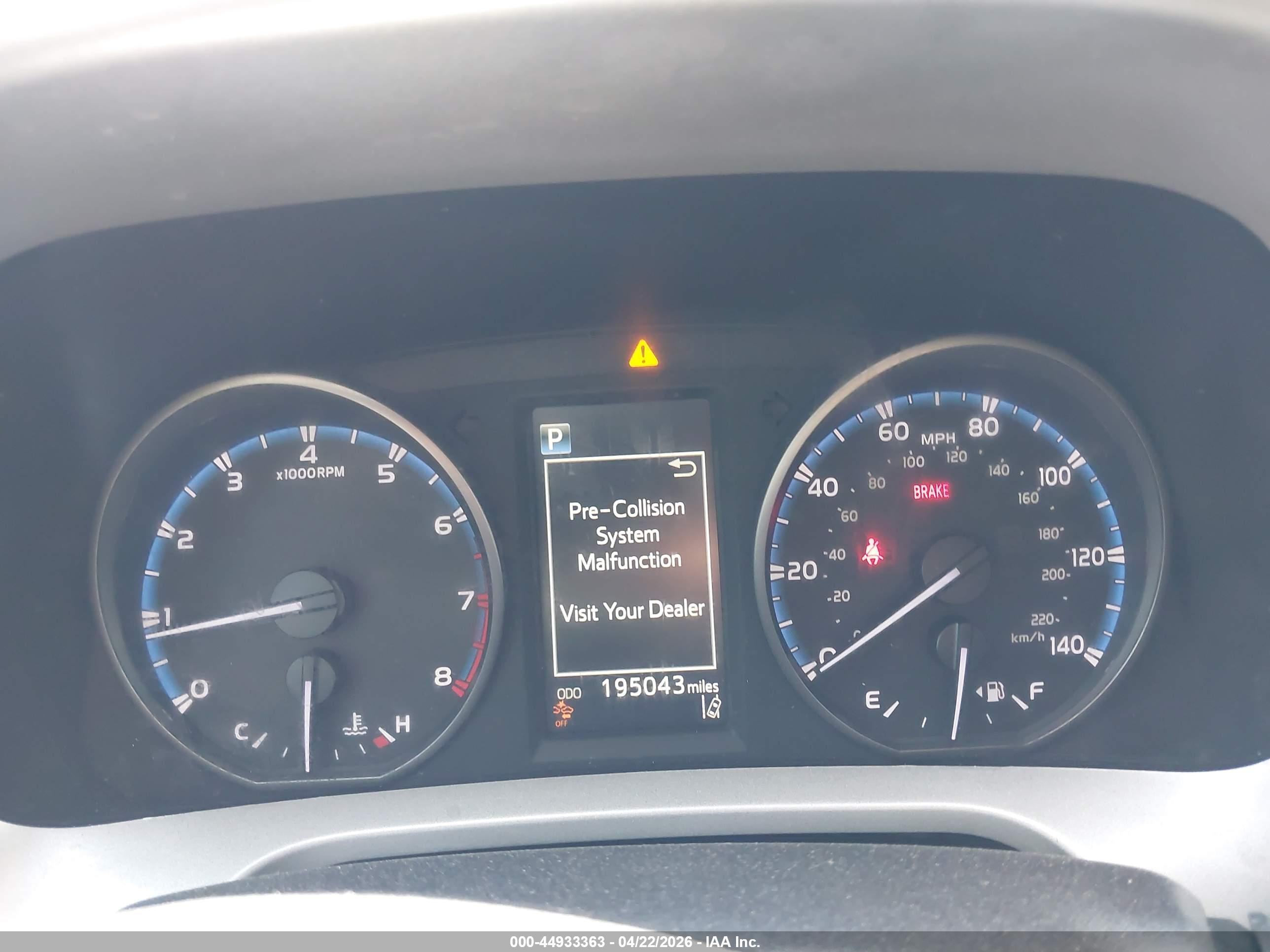 TOYOTA RAV4 image 7