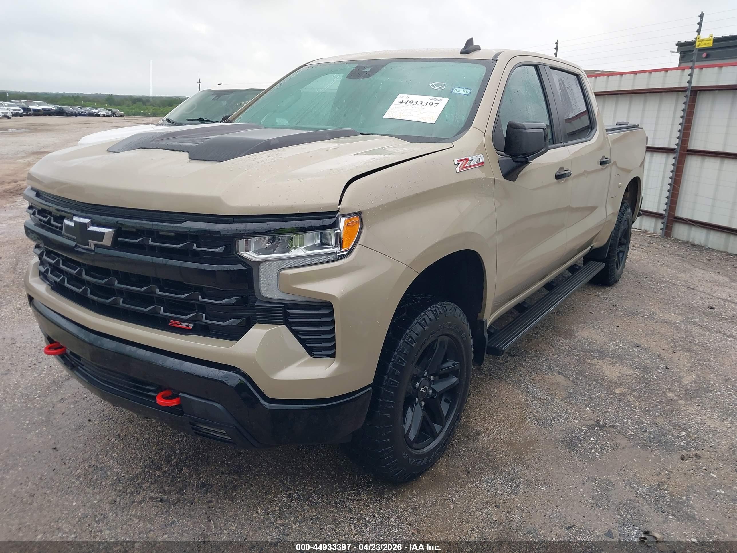 CHEVROLET SILVERADO image 2