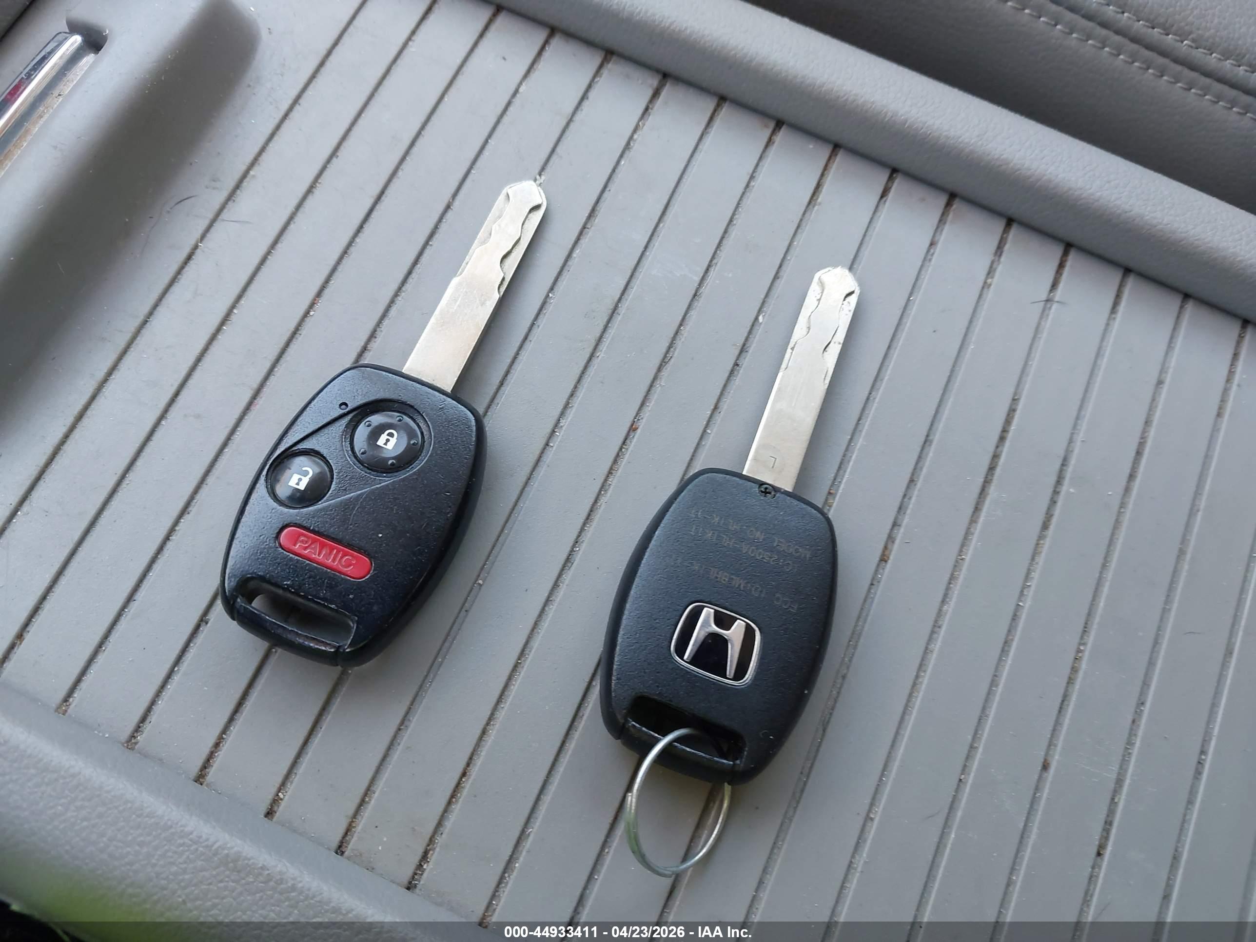 HONDA CR-V image 11