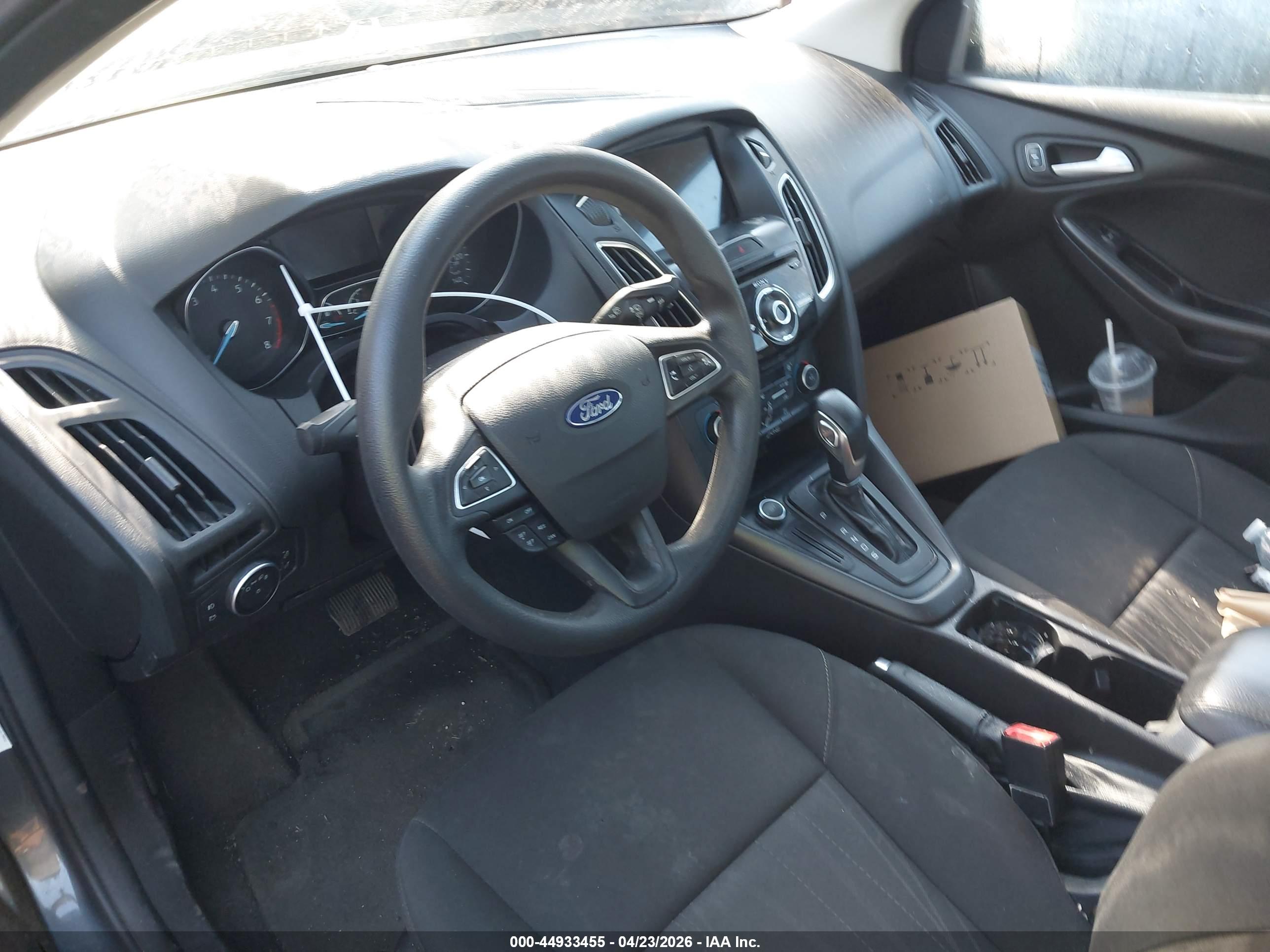 FORD FOCUS image 5