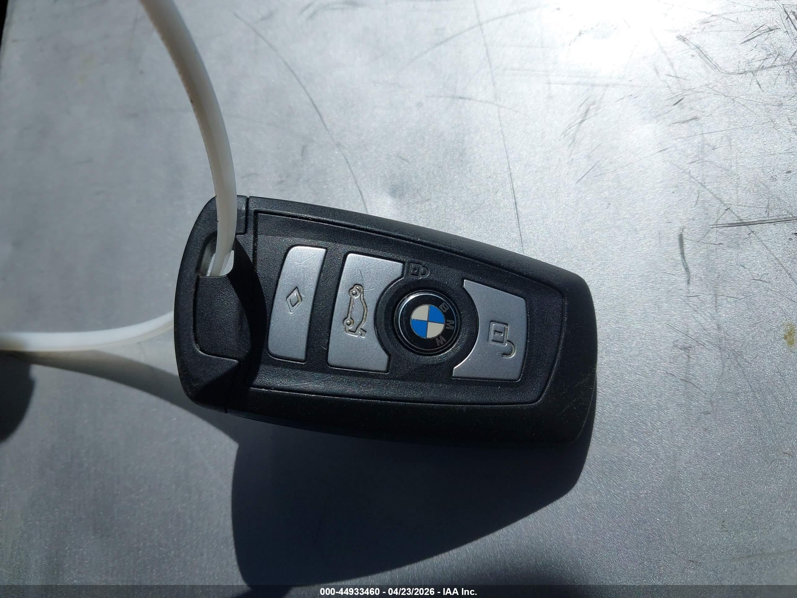 BMW 550I image 11