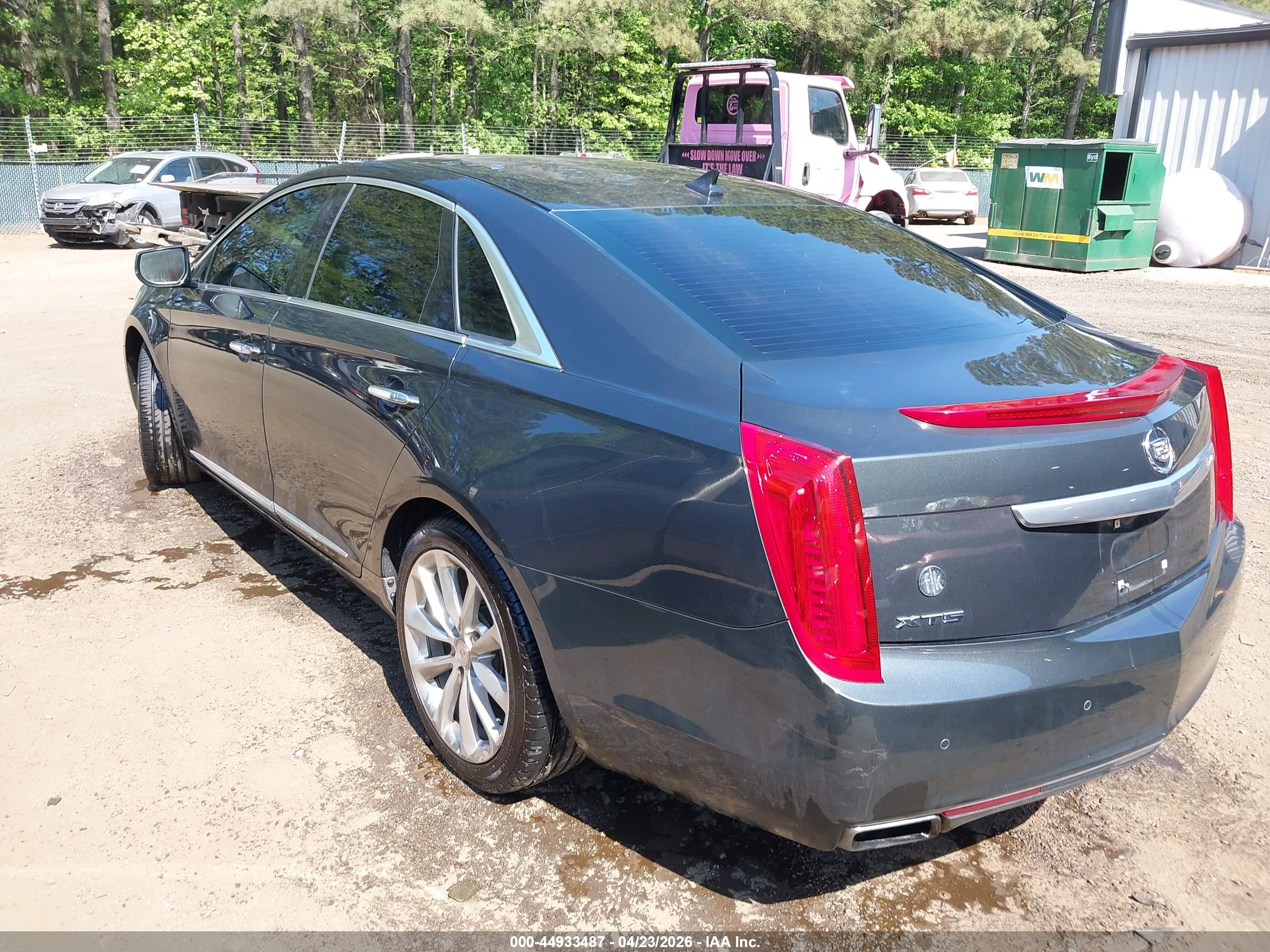CADILLAC XTS image 3