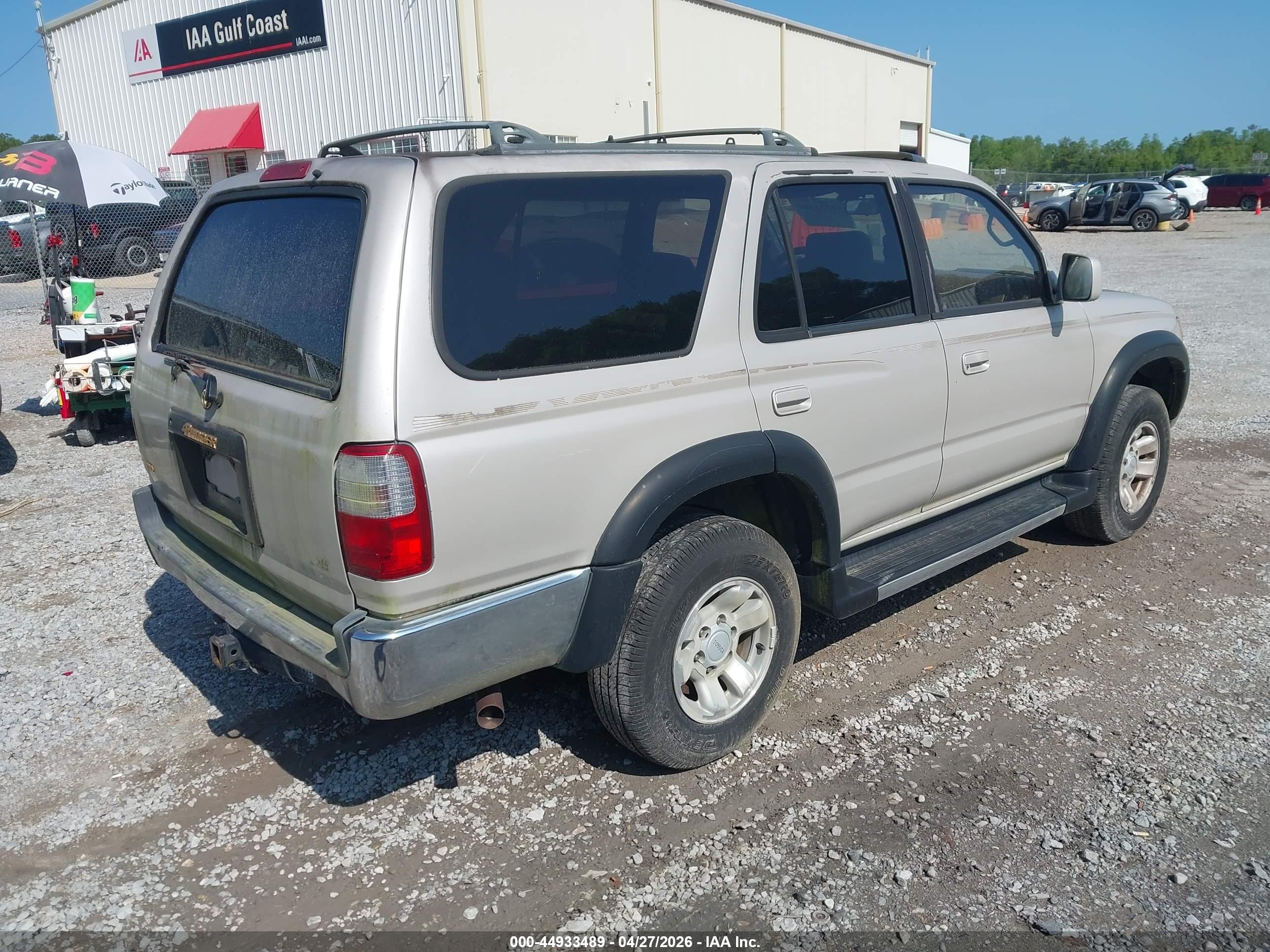 TOYOTA 4RUNNER image 4