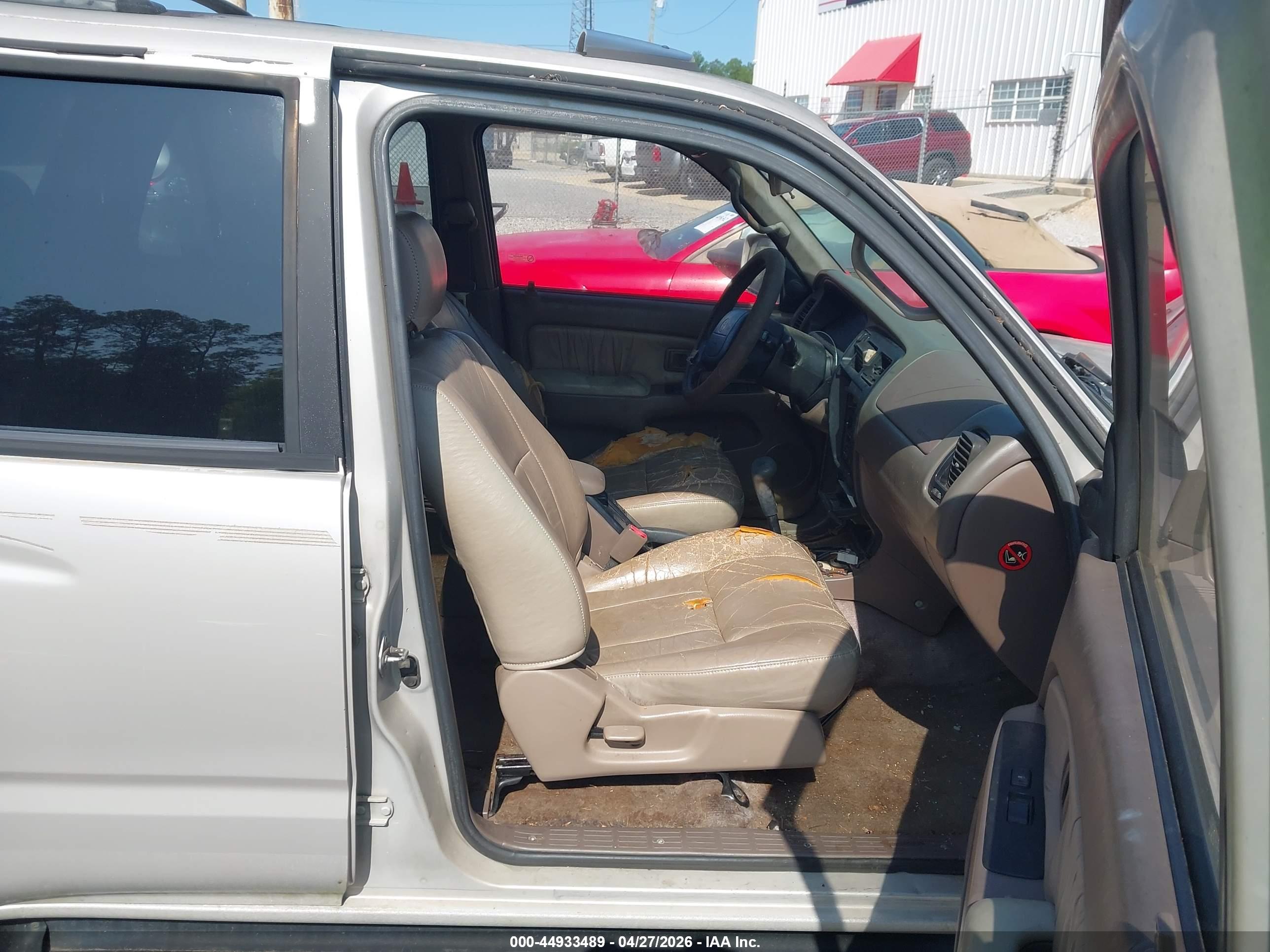 TOYOTA 4RUNNER image 5