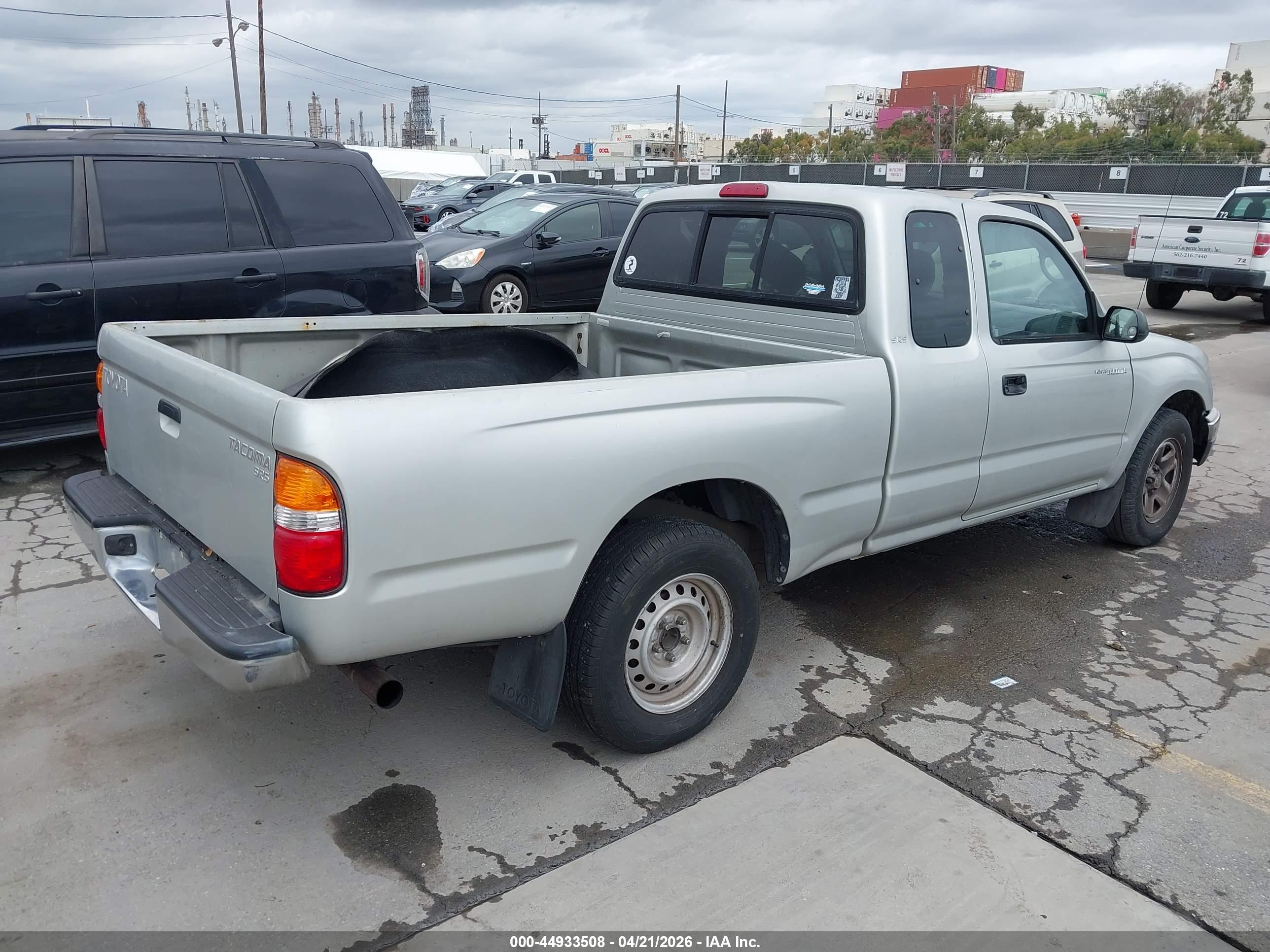 TOYOTA TACOMA image 4
