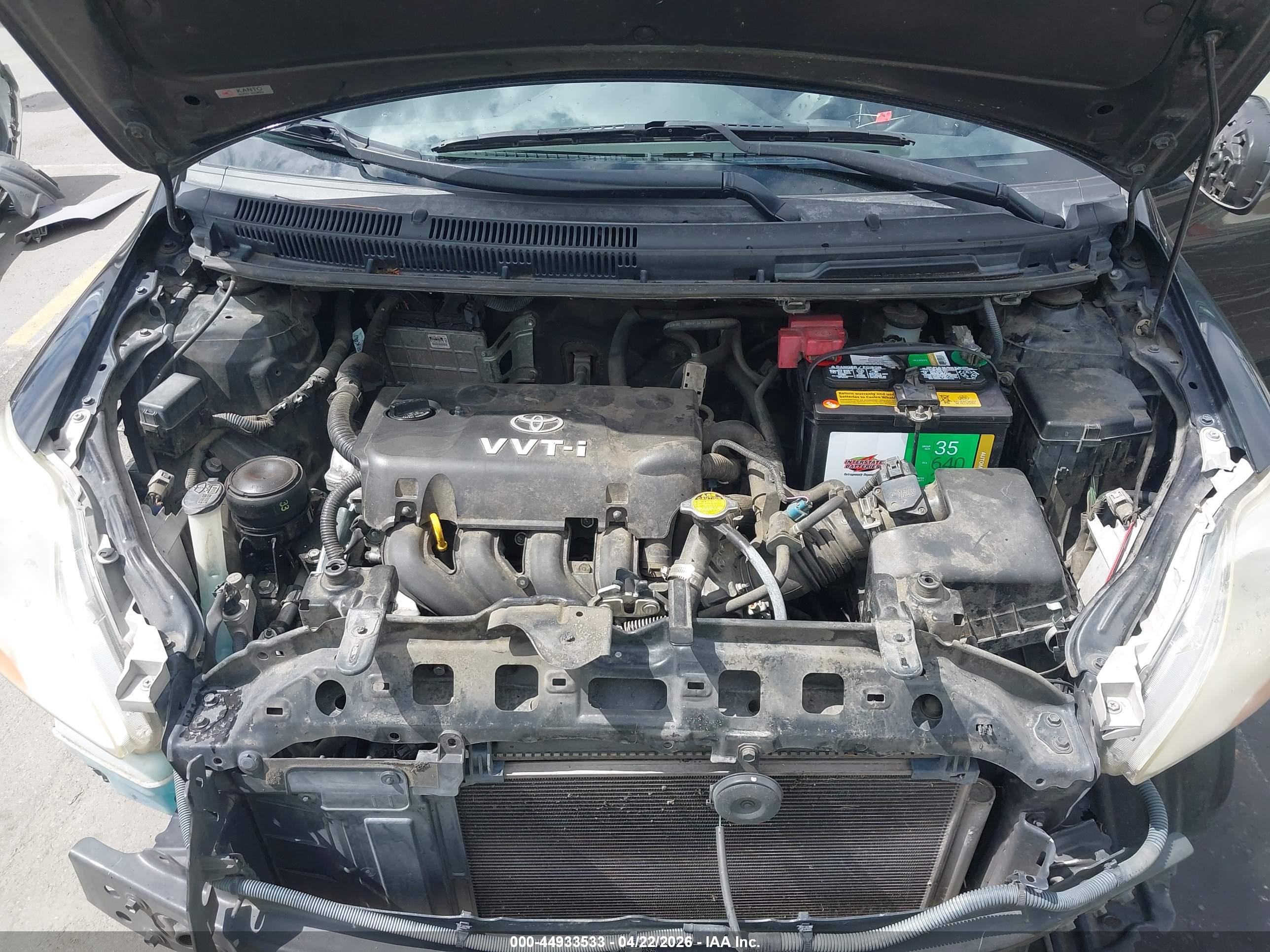 TOYOTA YARIS image 10